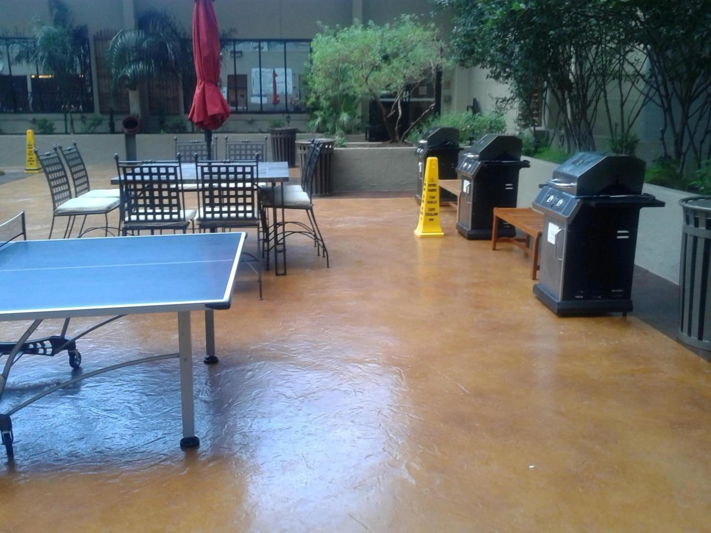 BBQ facilities in GetAways at the Jockey Club