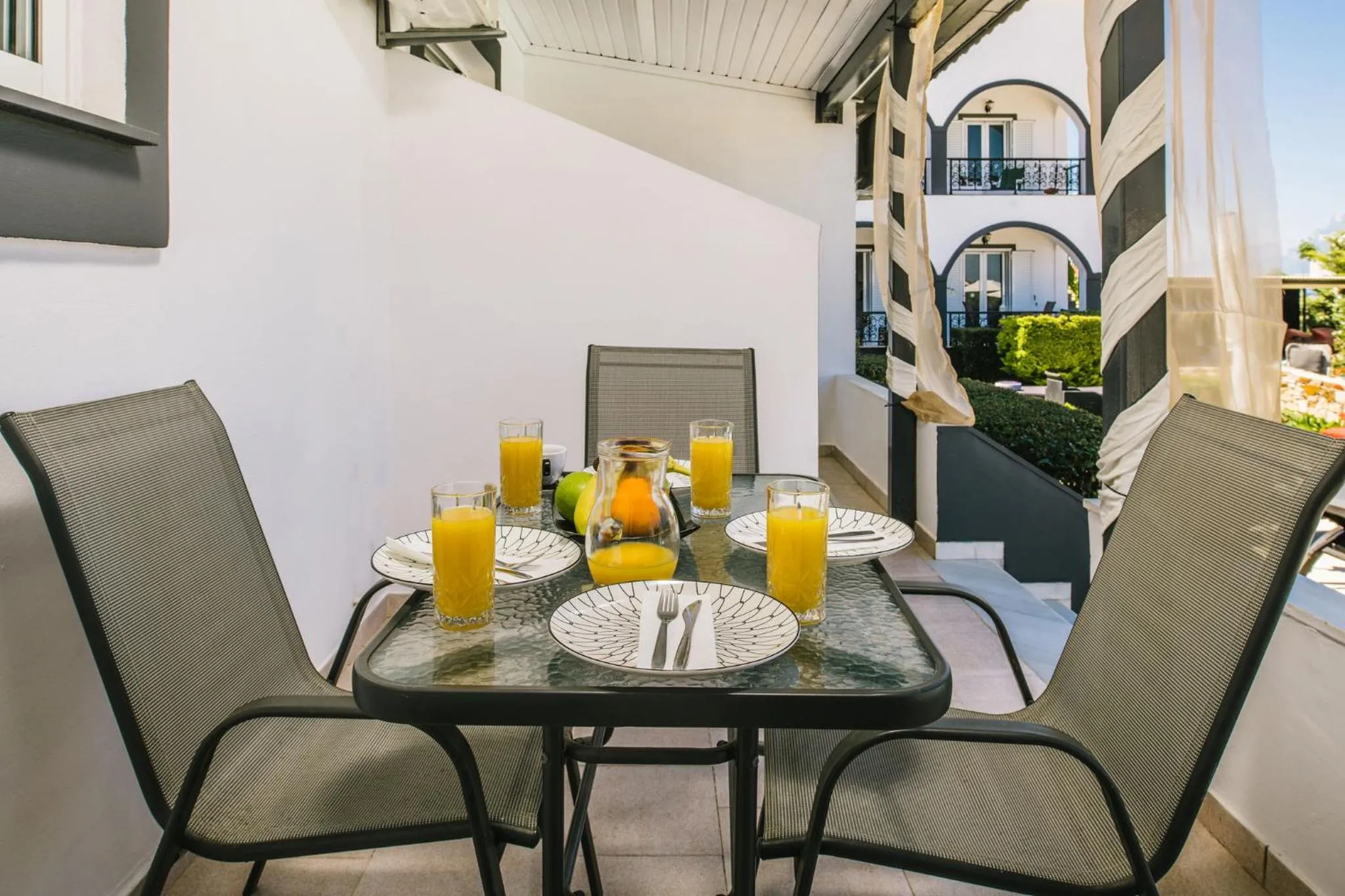 Dining area in Villa Corali Apartments Sea Breath & Pool