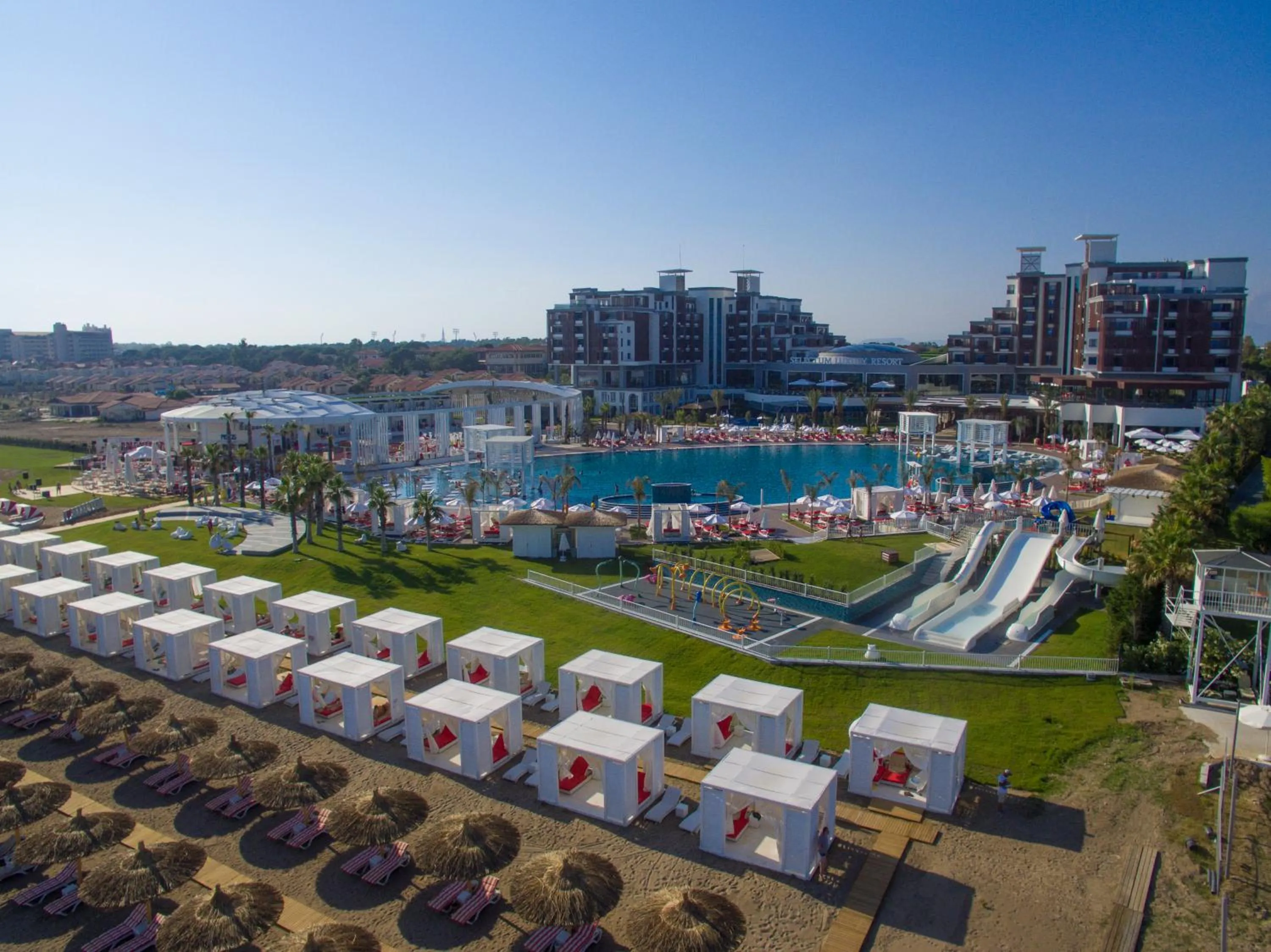 Restaurant/places to eat in Selectum Luxury Resort