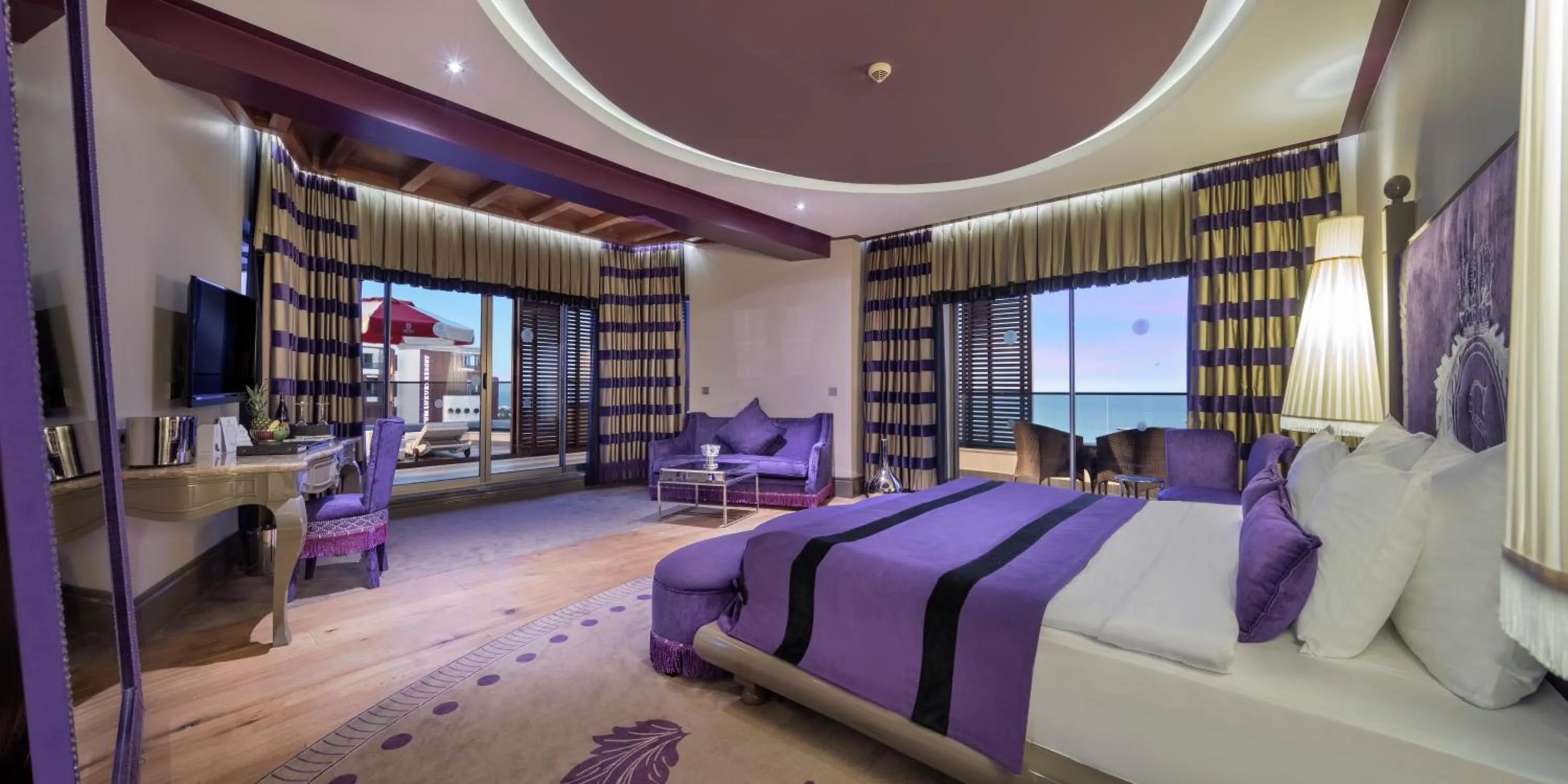 Photo of the whole room, Bed in Selectum Luxury Resort