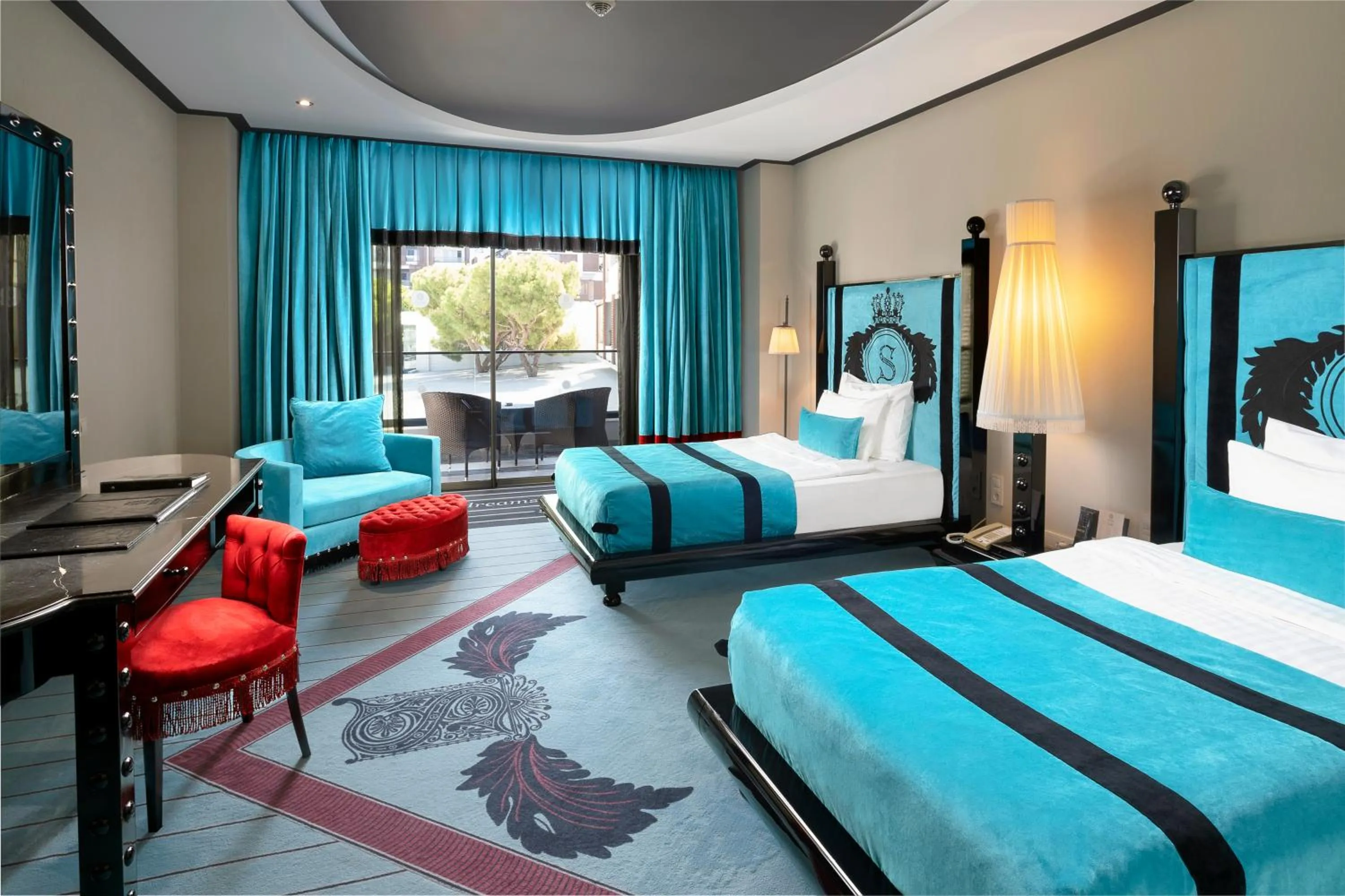 Photo of the whole room, Bed in Selectum Luxury Resort