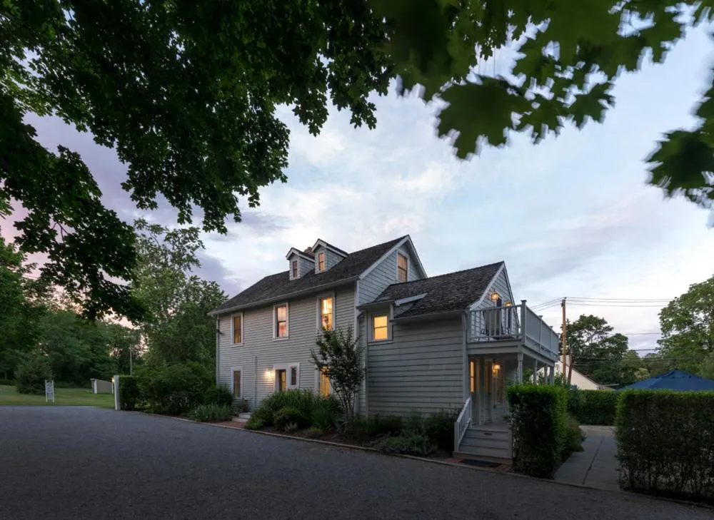 Property building in West Neck Guesthouse