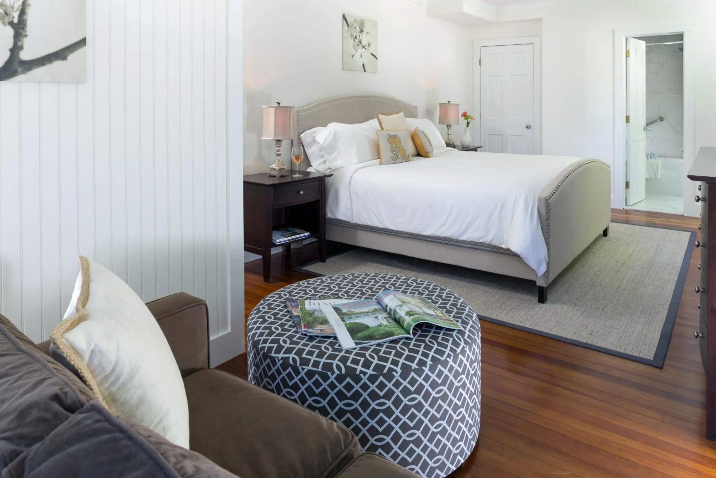Bed in West Neck Guesthouse