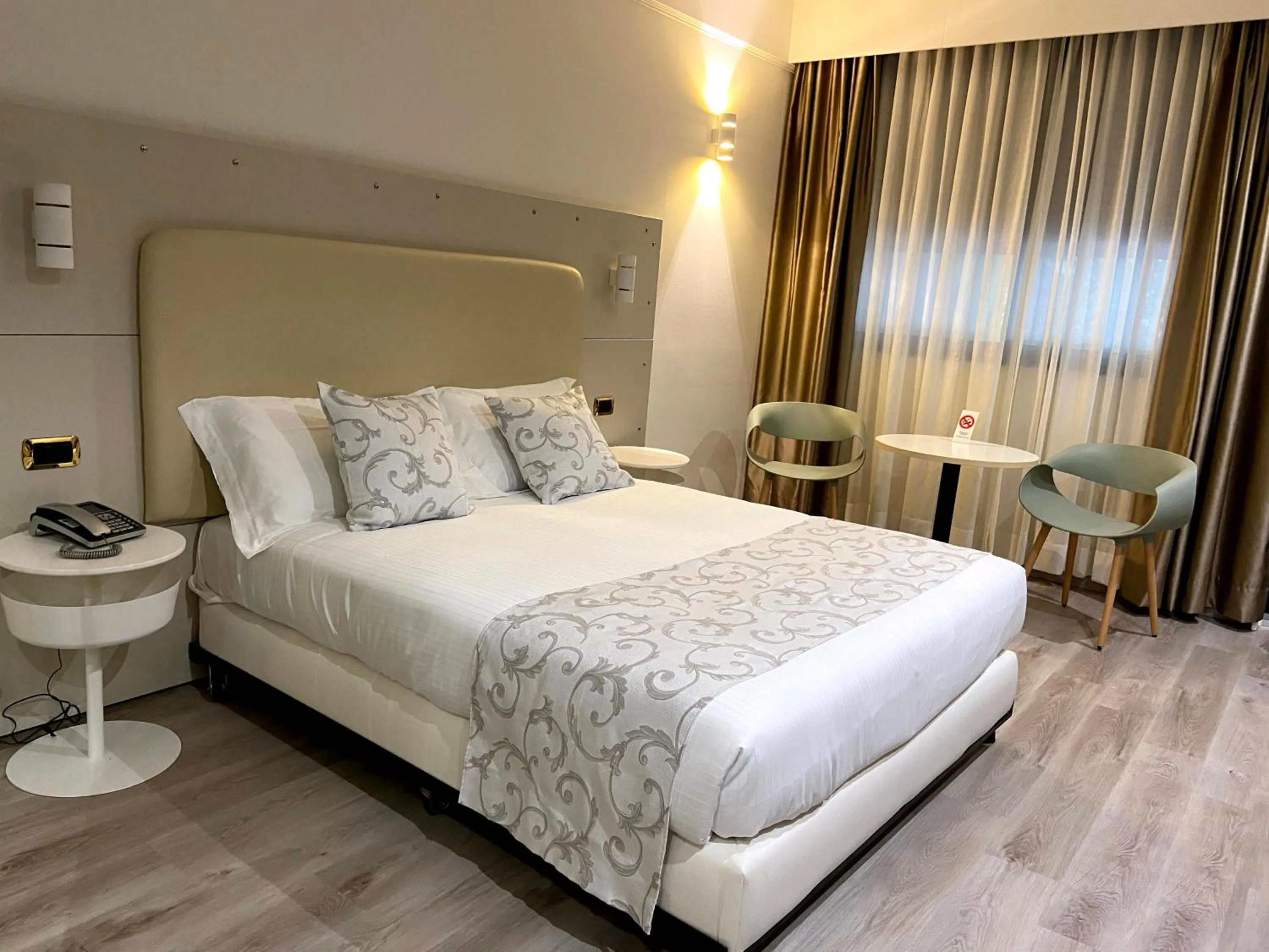 Bed in Hotel Motel Visconteo