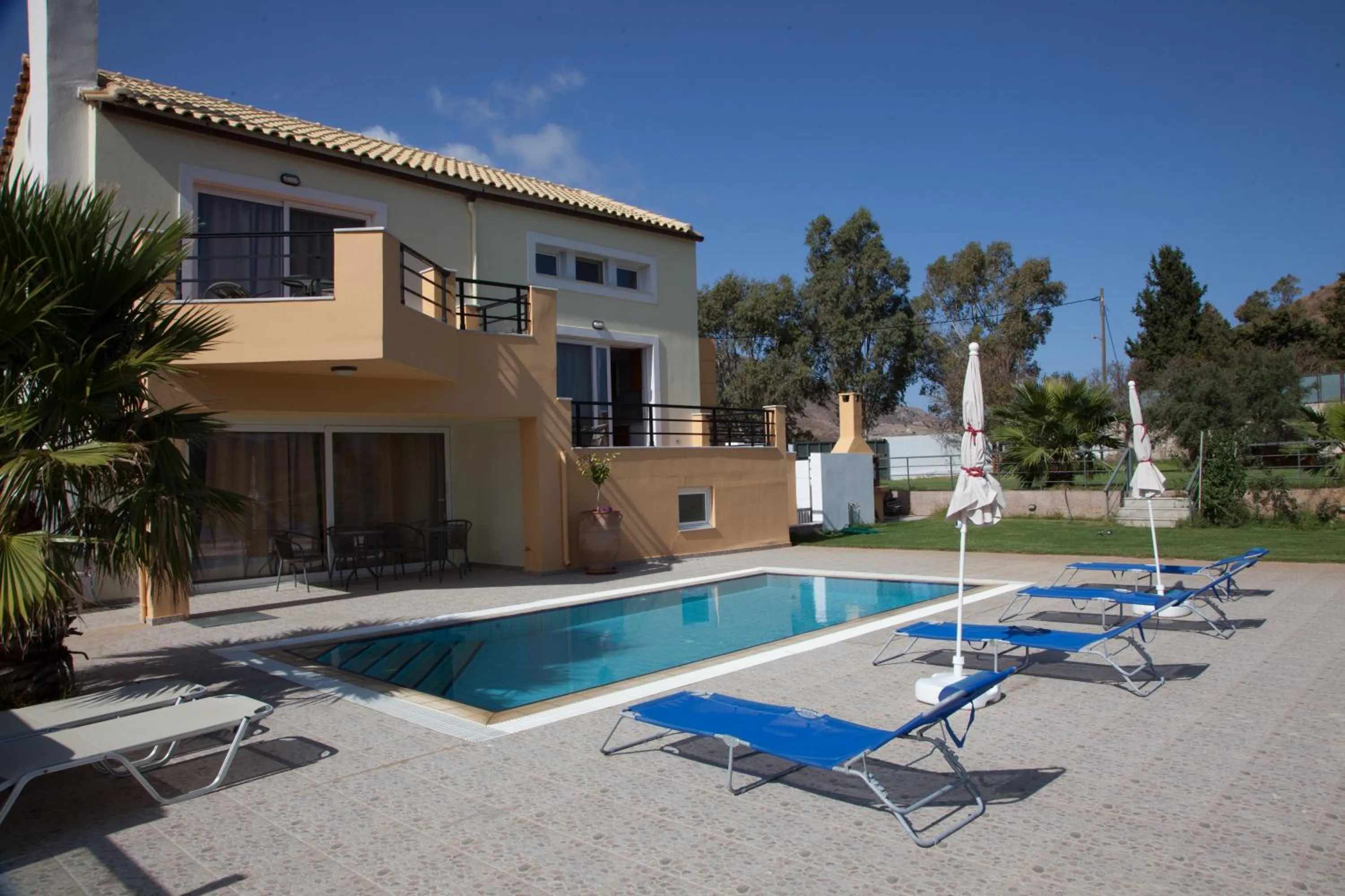 Garden view in Villa Frati Gorge
