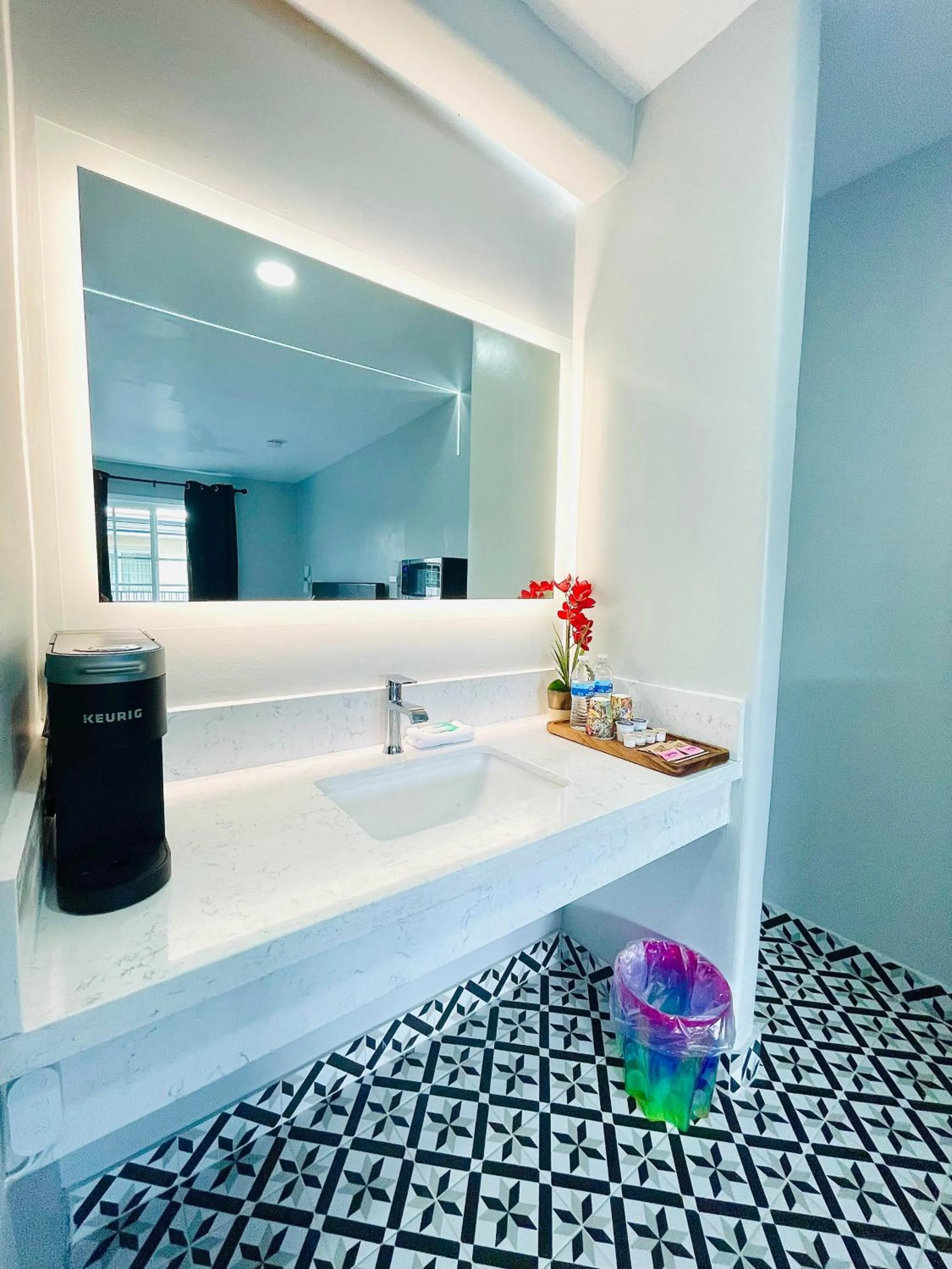 Coffee/tea facilities in Villa Serena