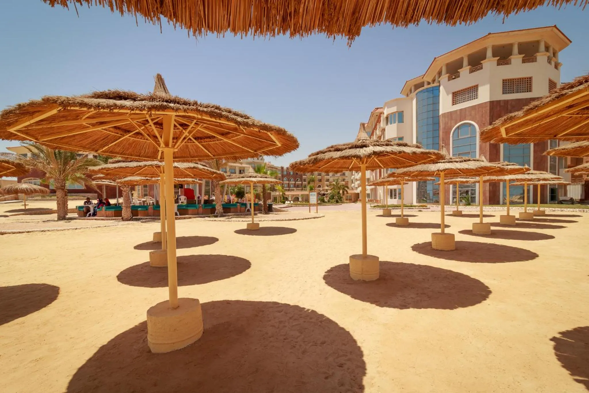 Property building in Royal Beach Serviced Apartments