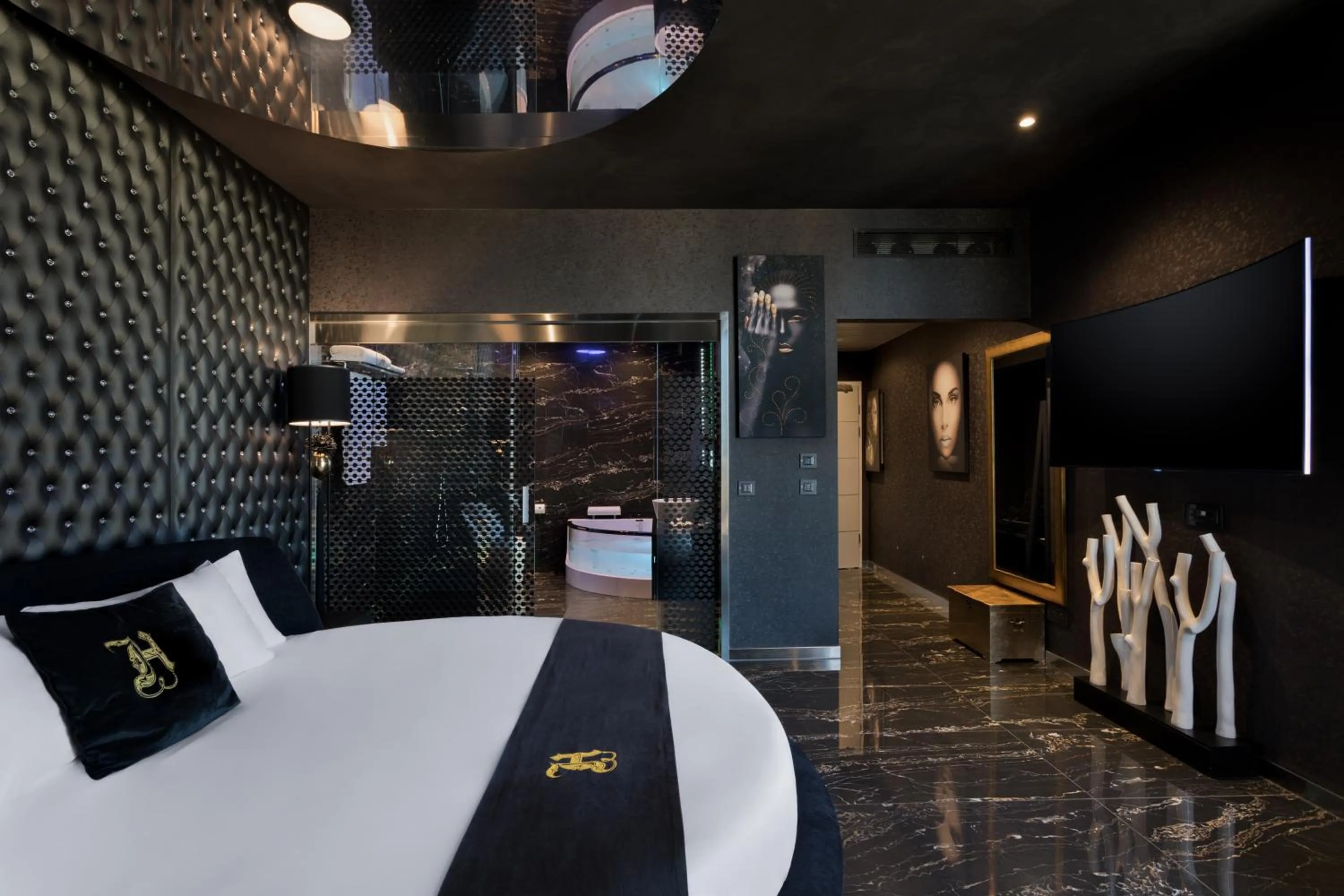 Bed in Hugo's Boutique Hotel - Adults Only