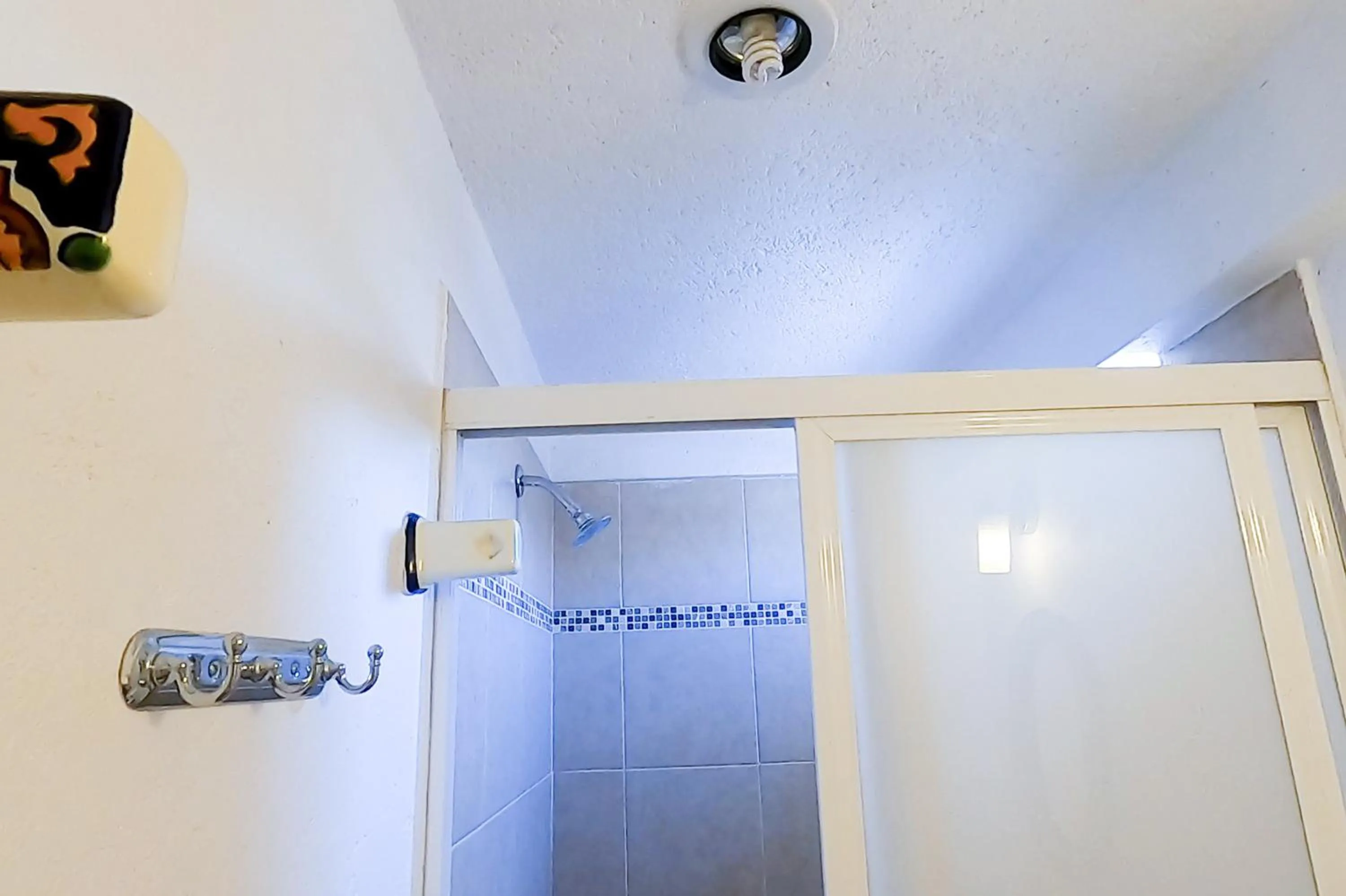 Bathroom in La Pirámide del Tepozteco