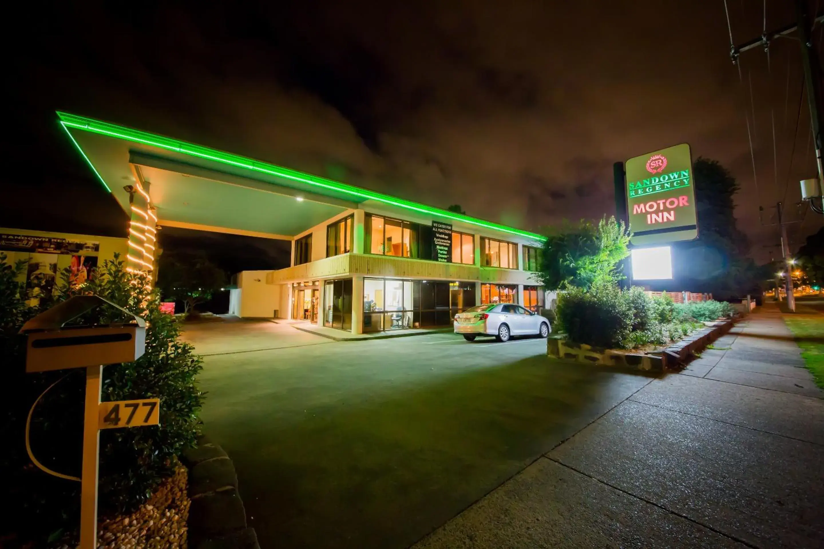 Sandown Regency Hotel & Apartments Sandown Regency Hotel & Apartments