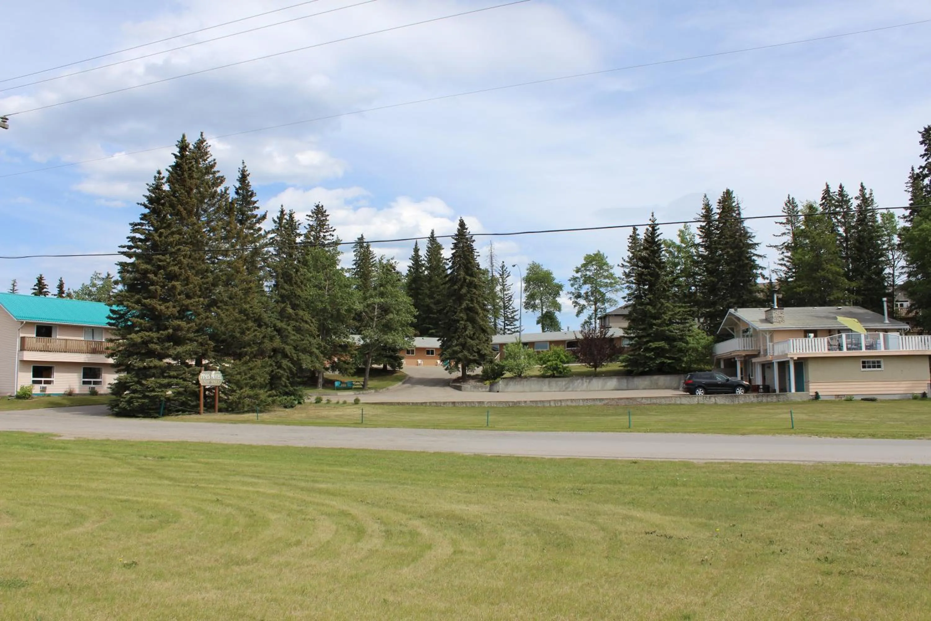 Property building in Pines Motel