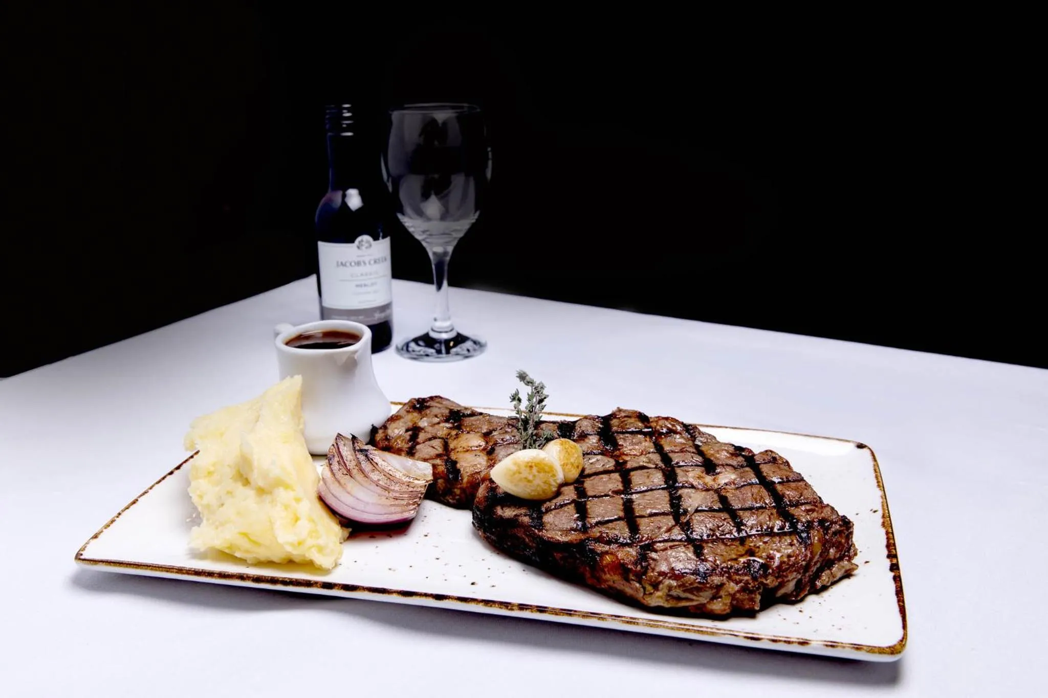 Food in Markets Hotel