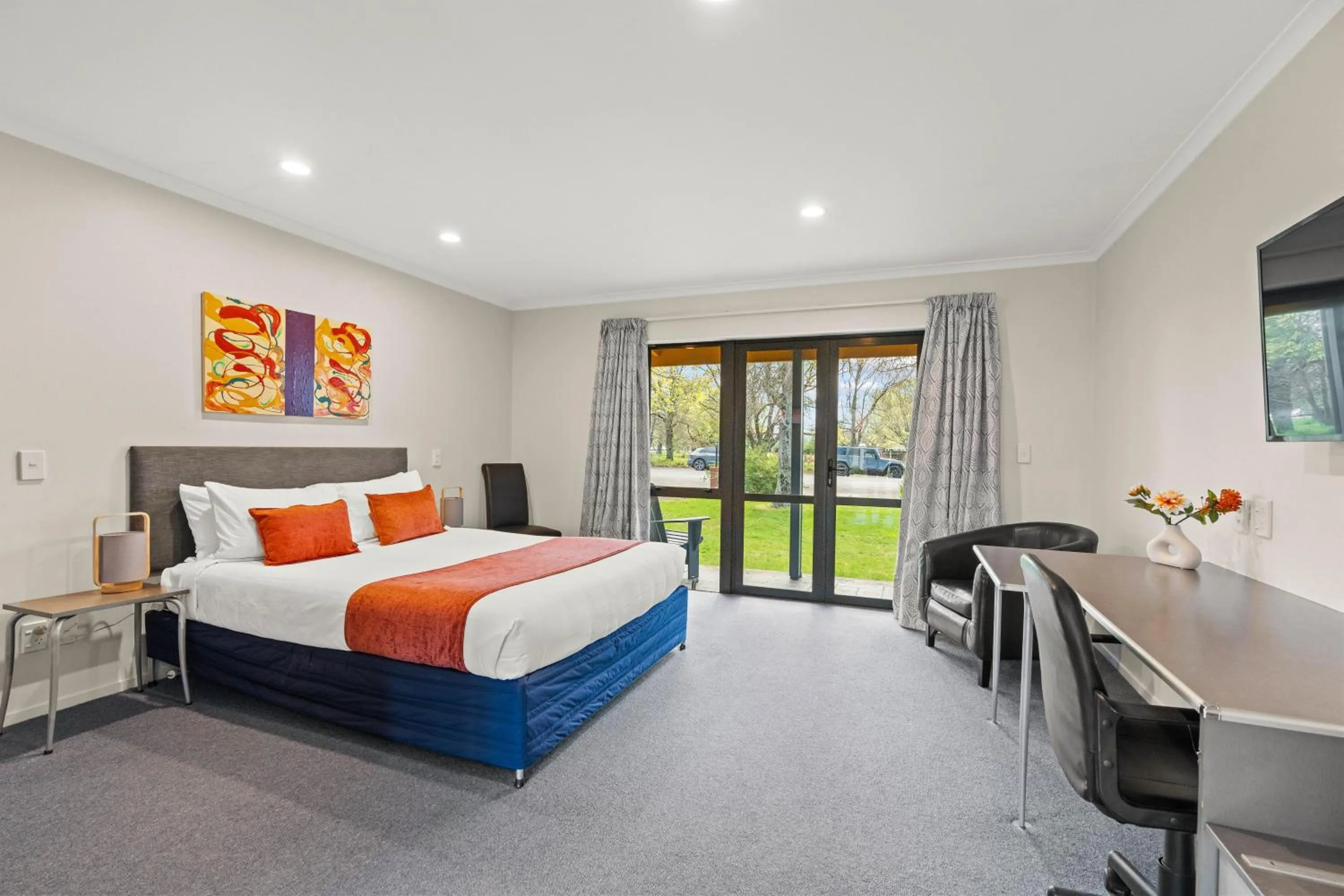 Bed in ASURE Oak Estate Motor Lodge