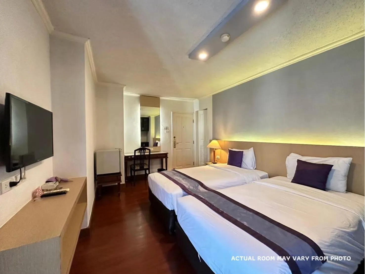 Photo of the whole room, Bed in The Step Sathon