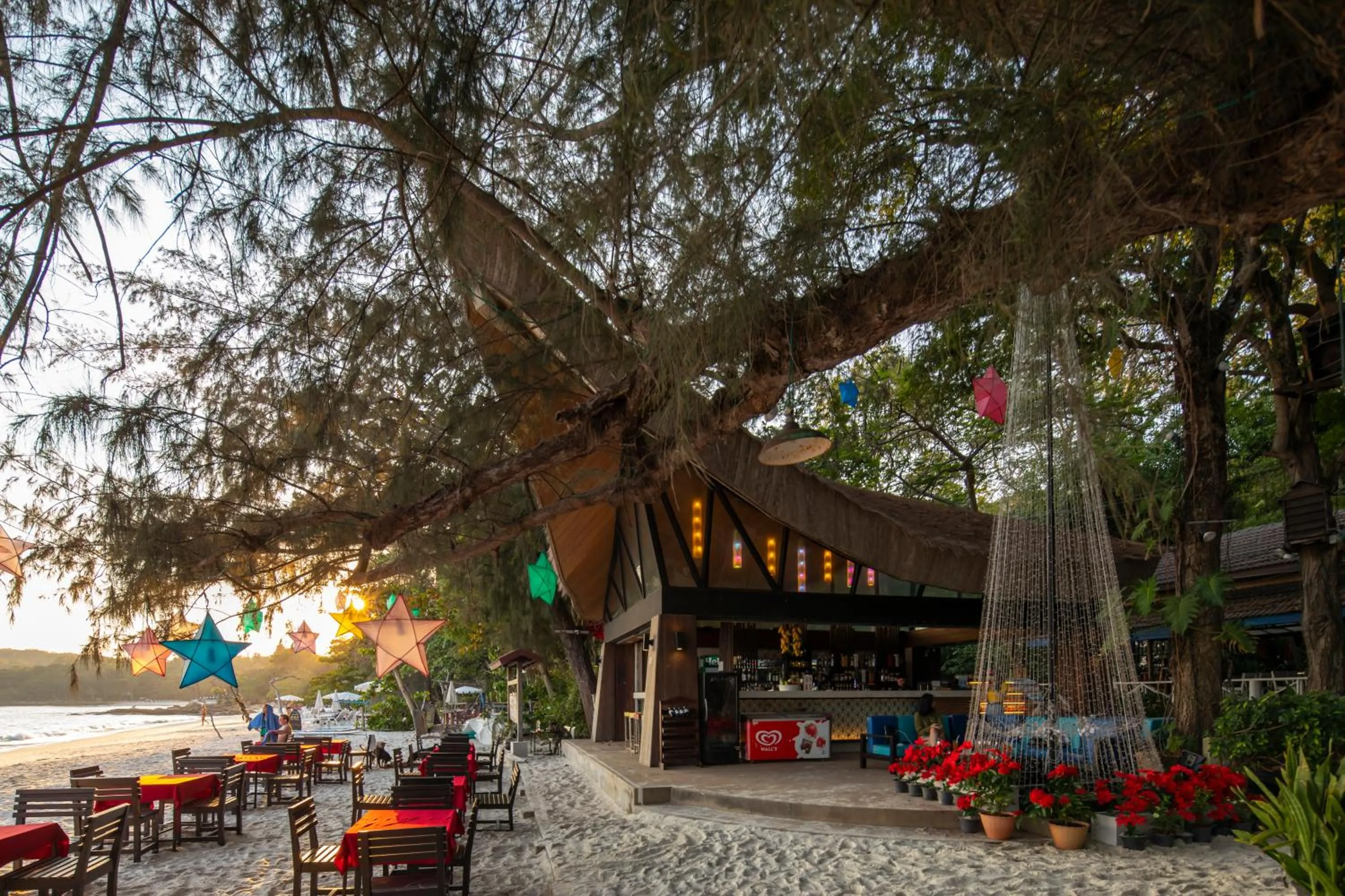 Restaurant/places to eat in Avatara Resort