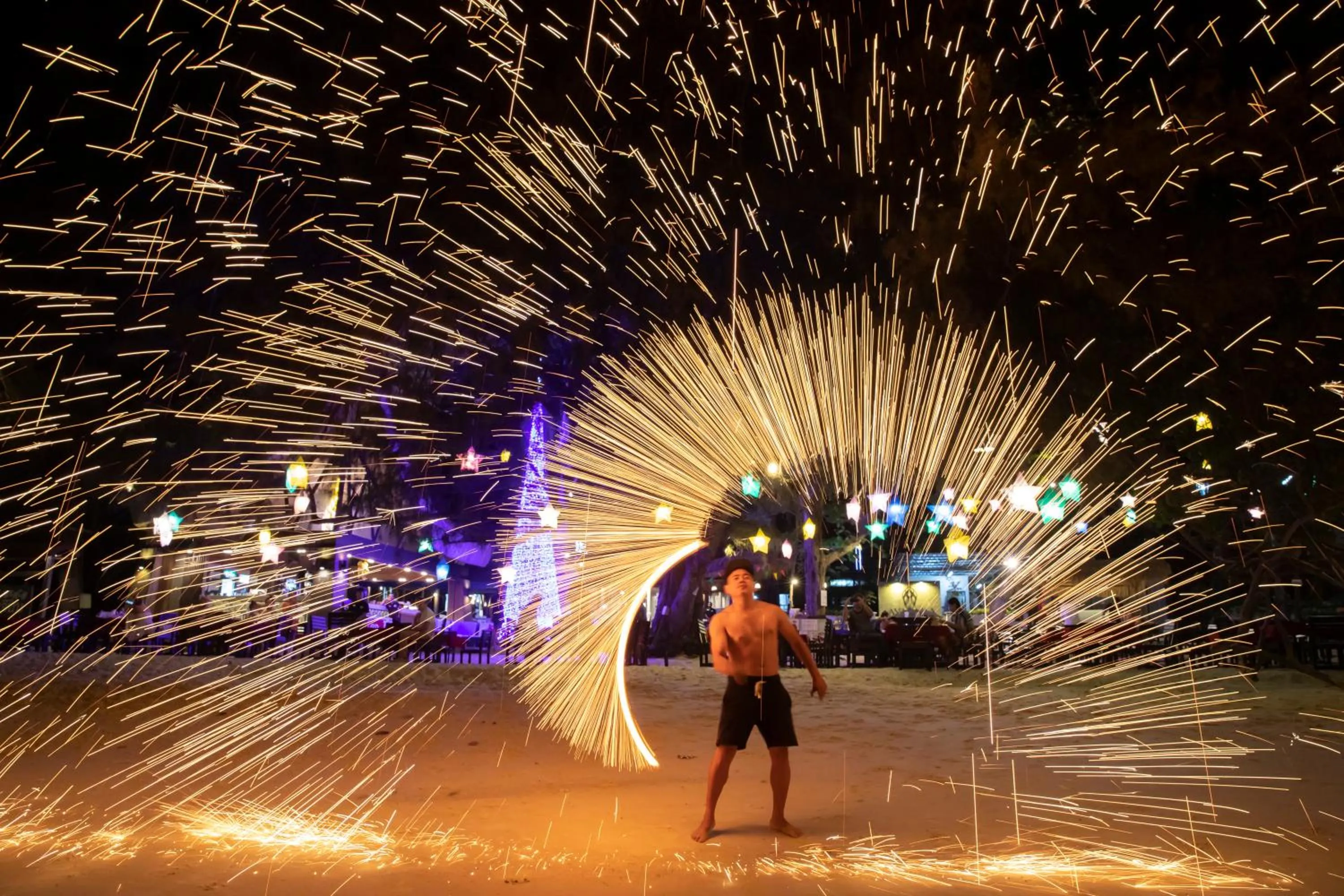 Evening entertainment in Avatara Resort