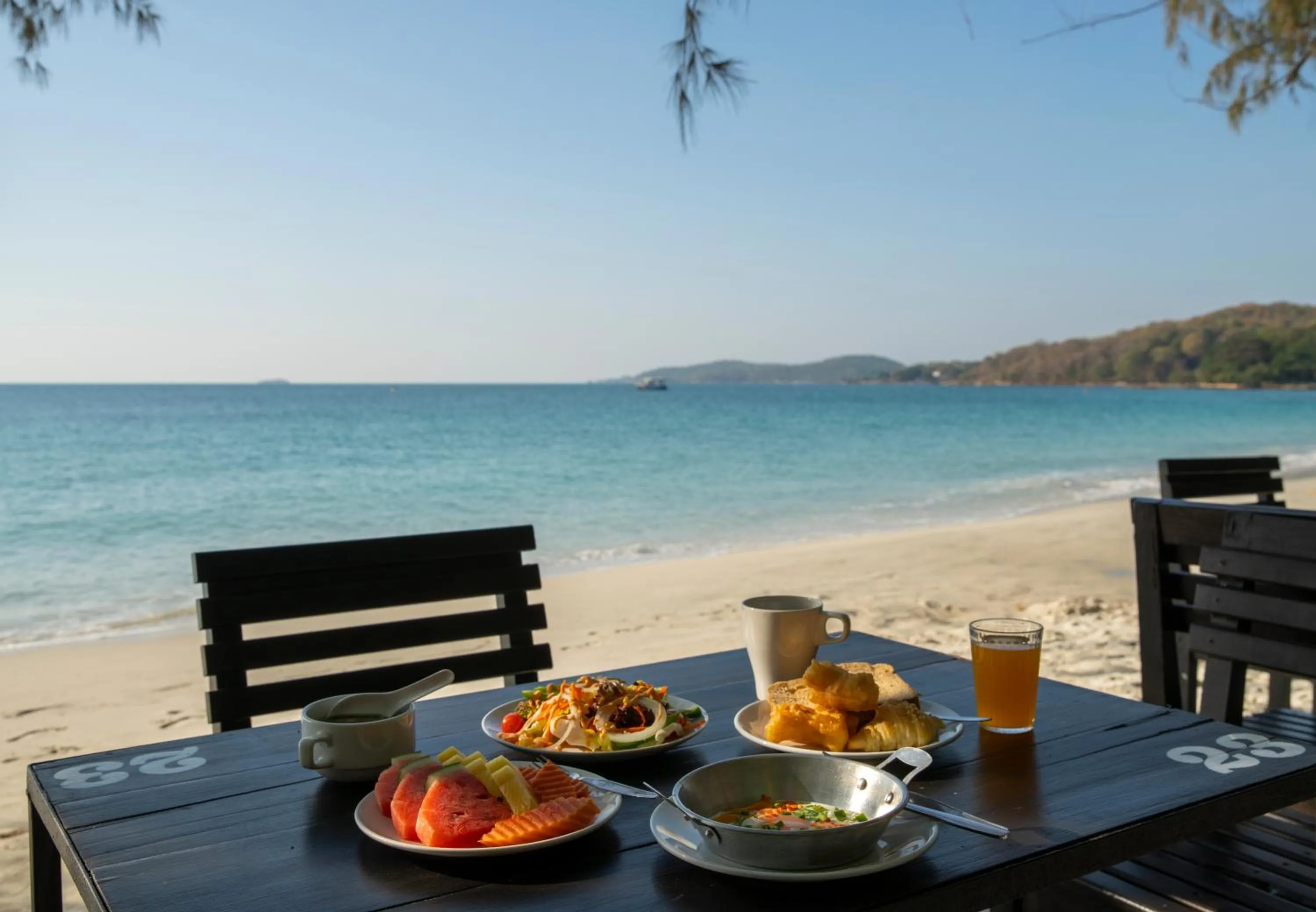 Restaurant/places to eat in Avatara Resort