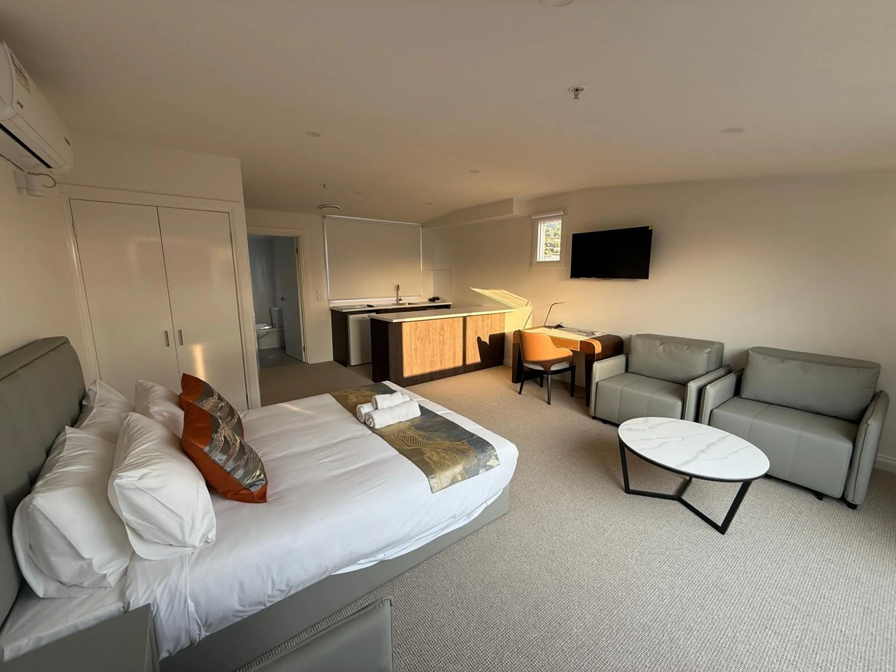 Bed in Sixty Two On Grey Serviced Apartments