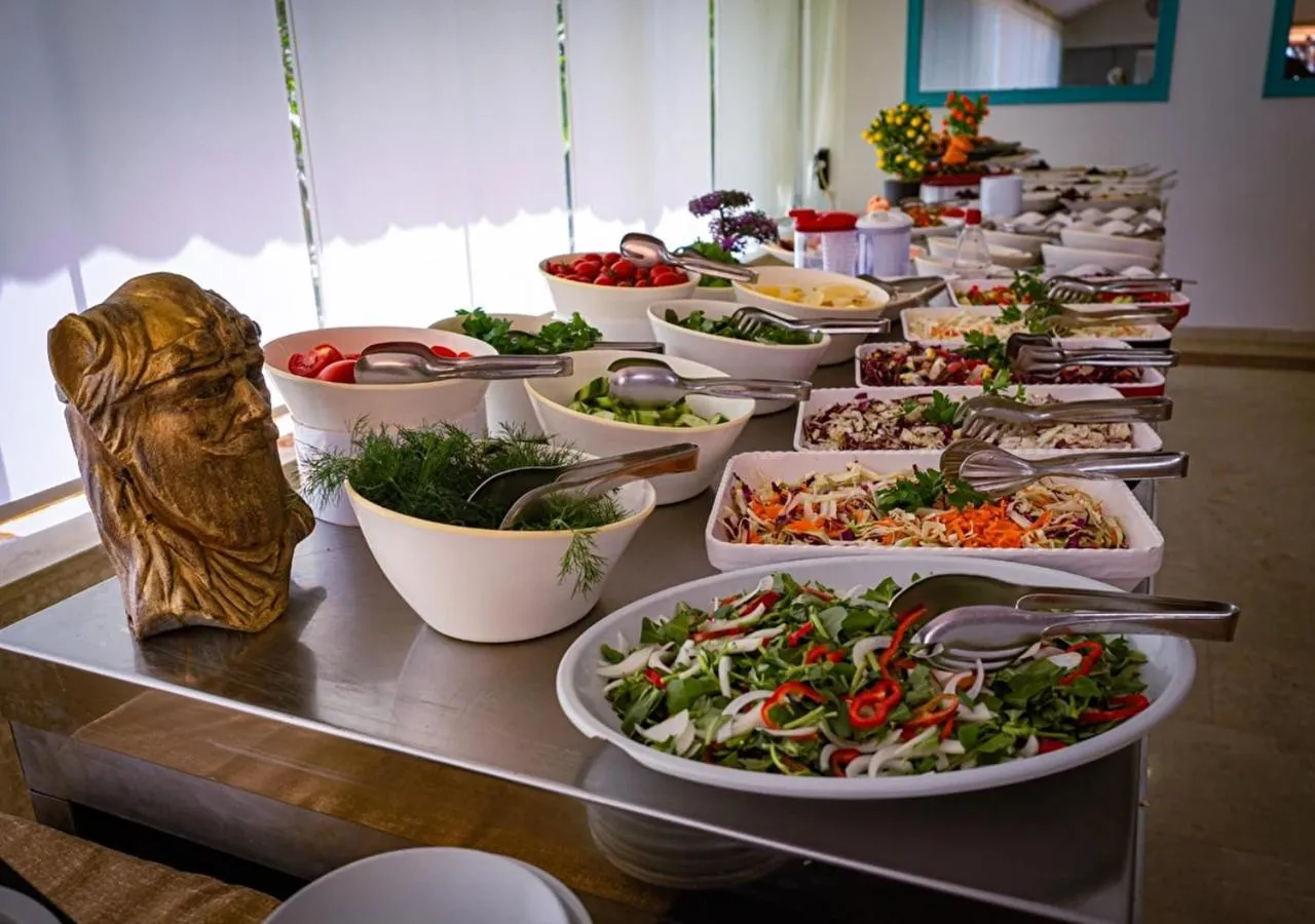 Restaurant/places to eat in Valeri Beach Hotel - All Inclusive