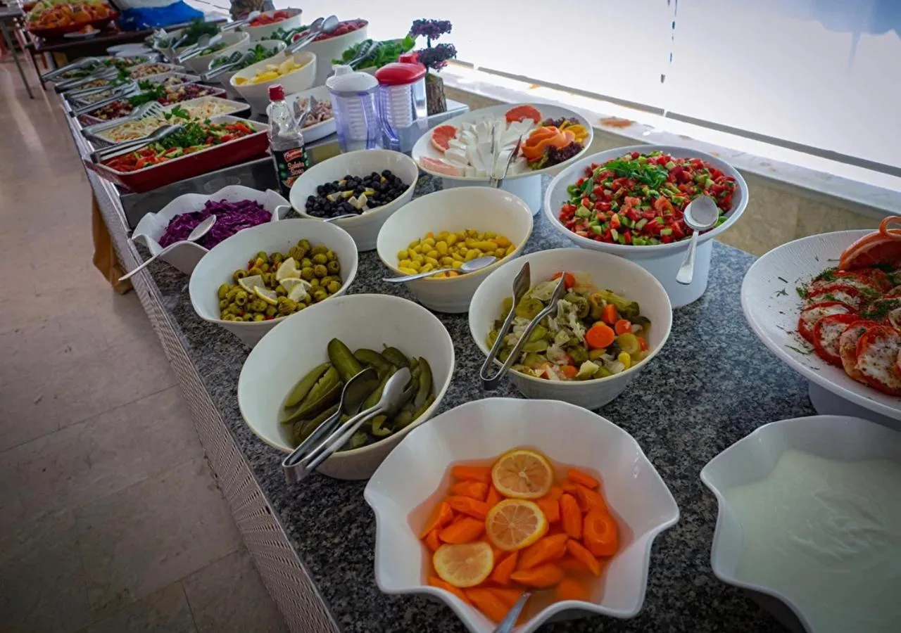 Food and drinks in Valeri Beach Hotel - All Inclusive