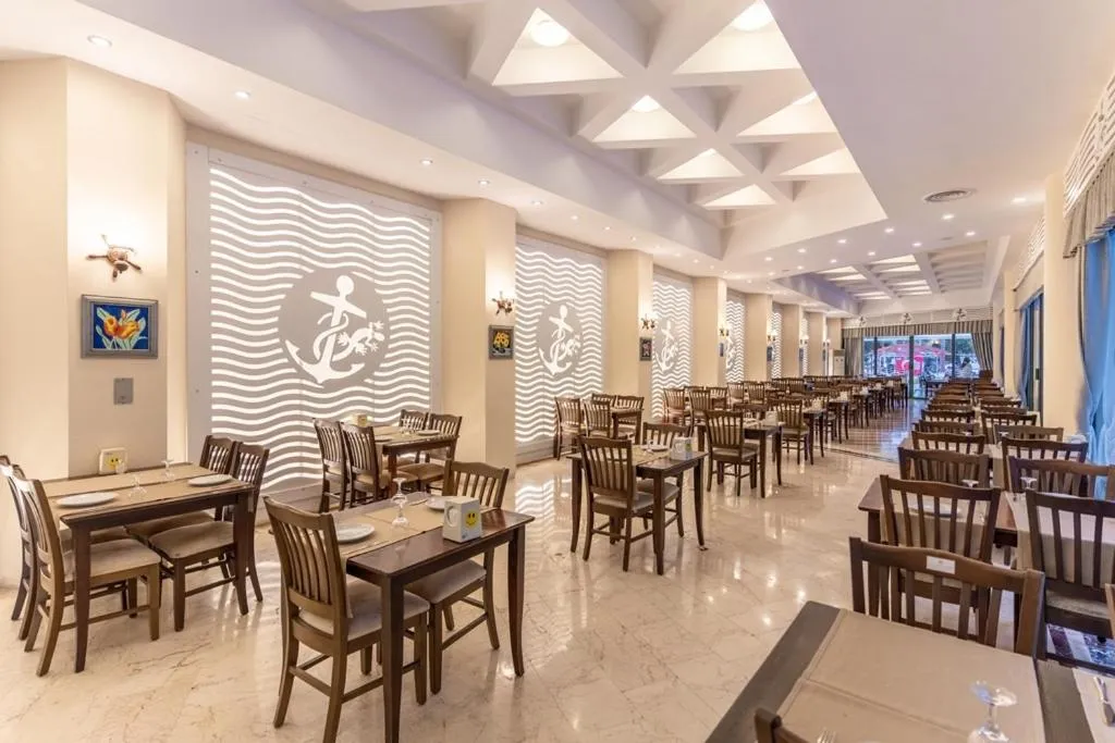 L'ancora Beach Hotel