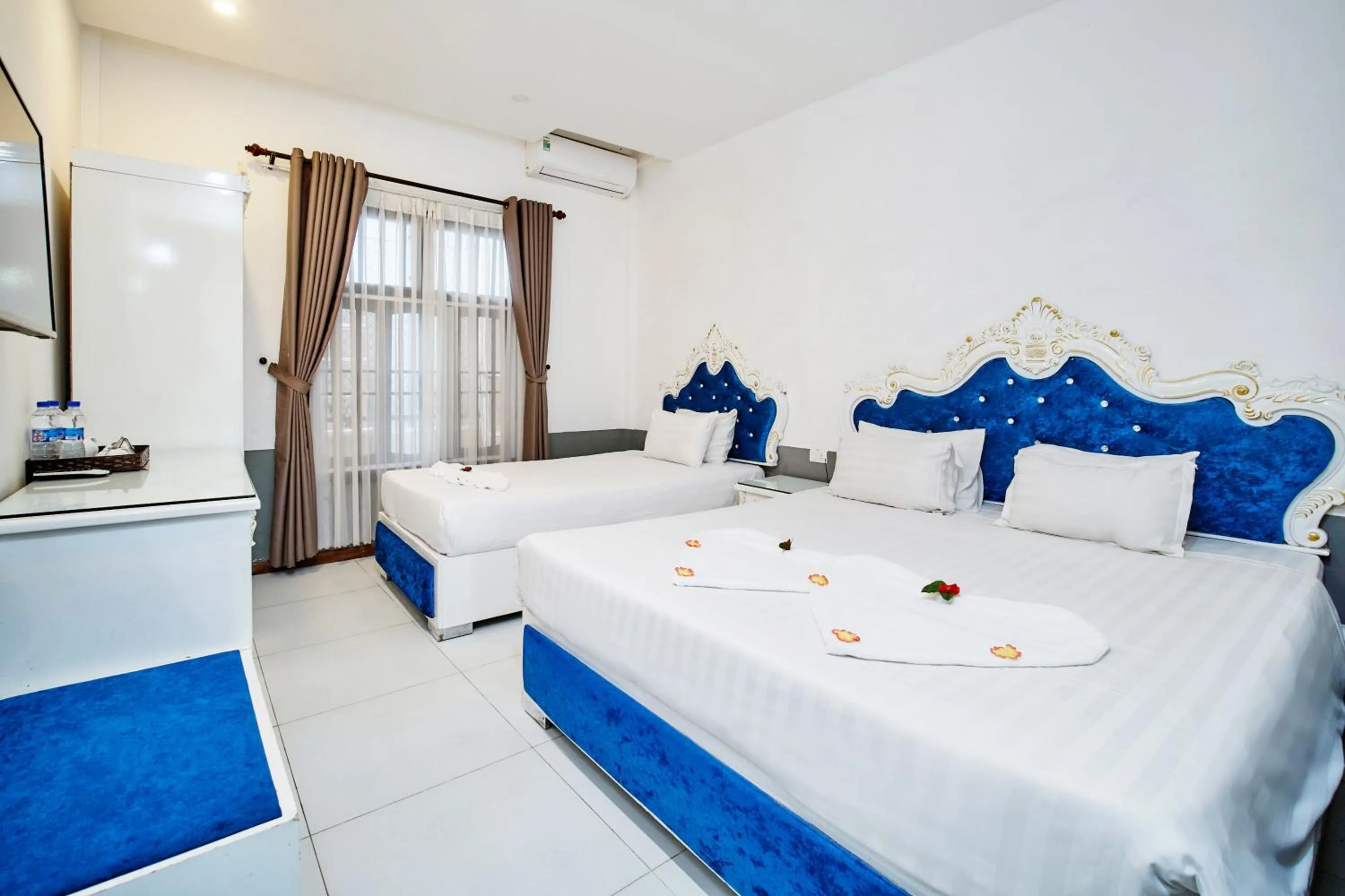 Bedroom, Bed in Nostalgia Hotel and Spa