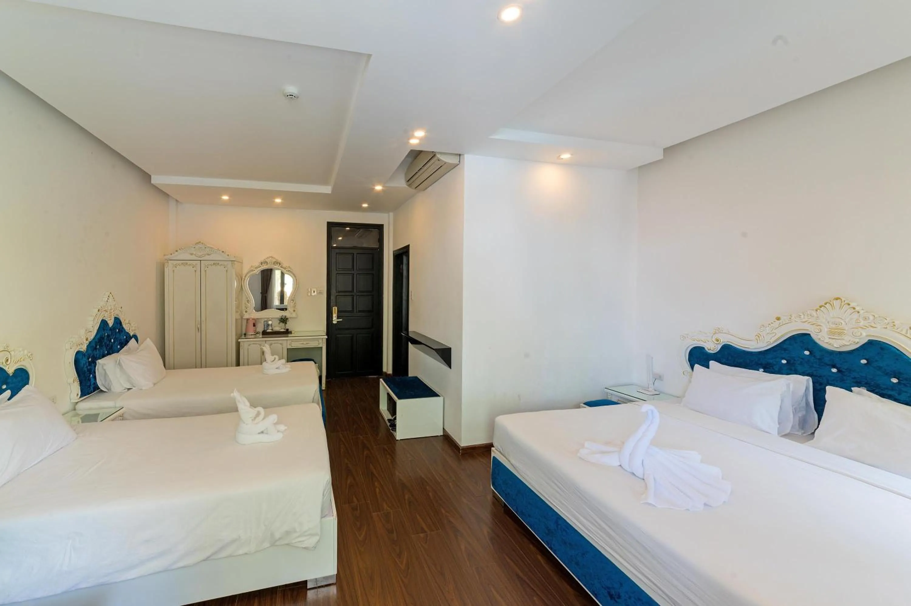 Bedroom, Bed in Nostalgia Hotel and Spa