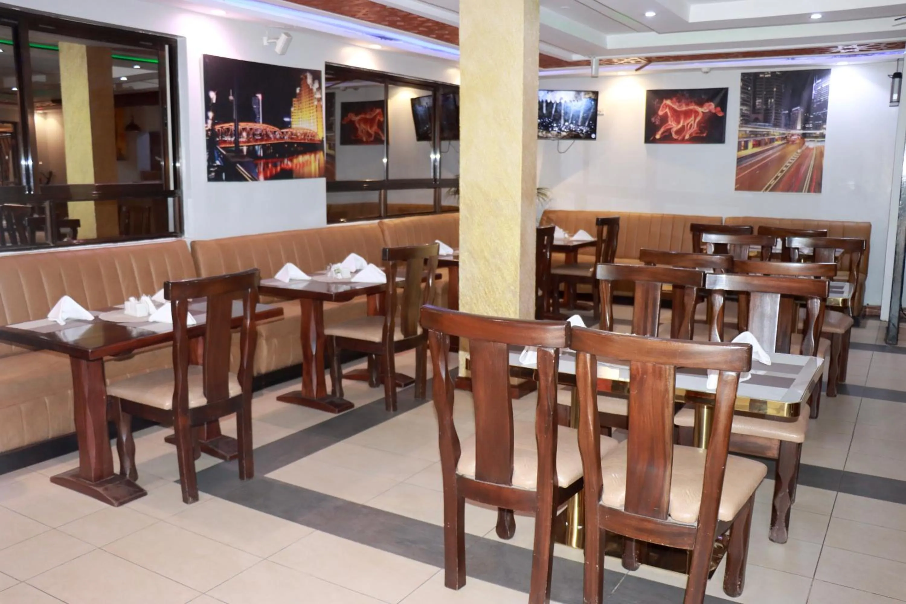 Restaurant/places to eat in Melili Hotel