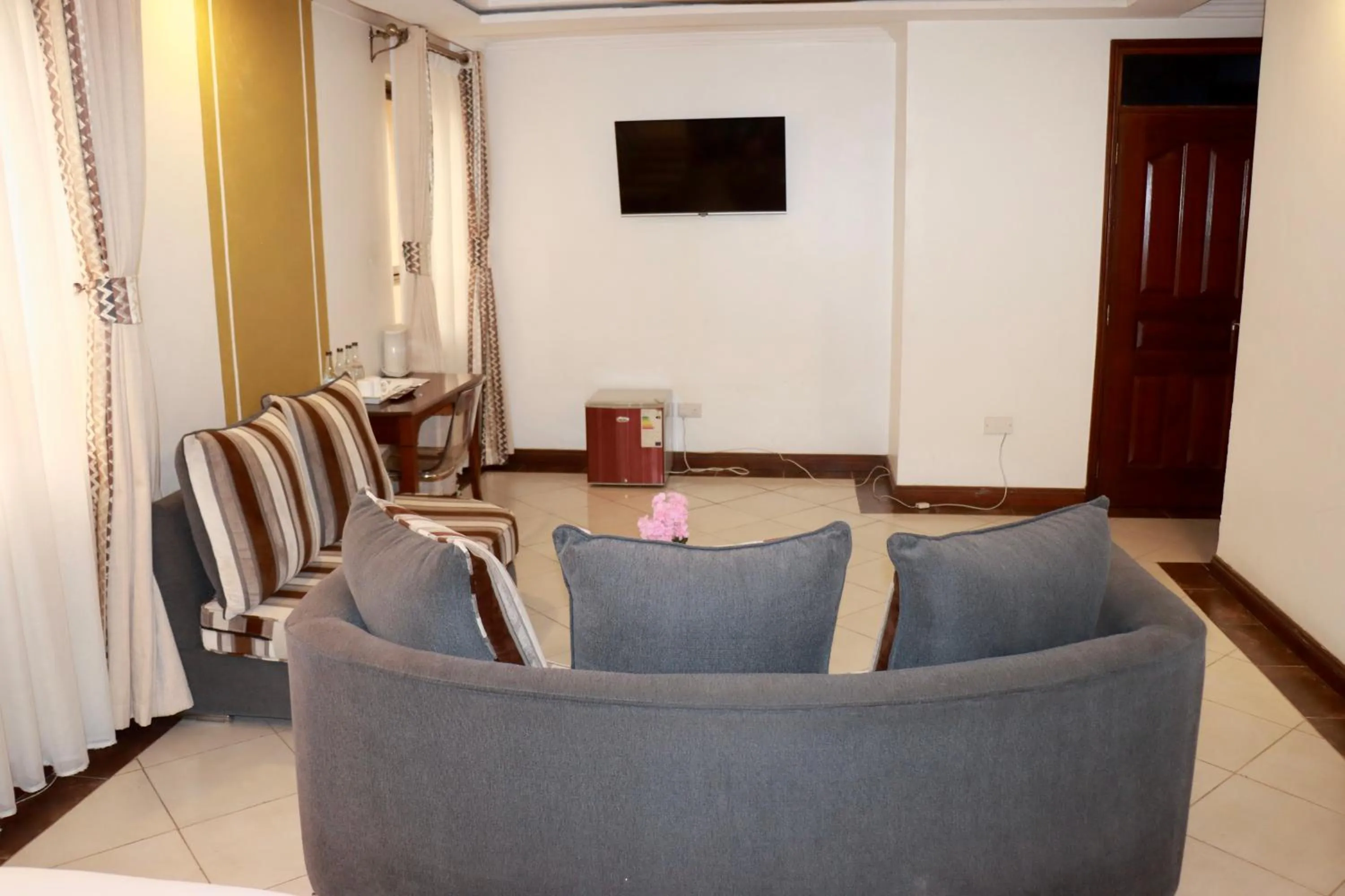 TV and multimedia in Melili Hotel