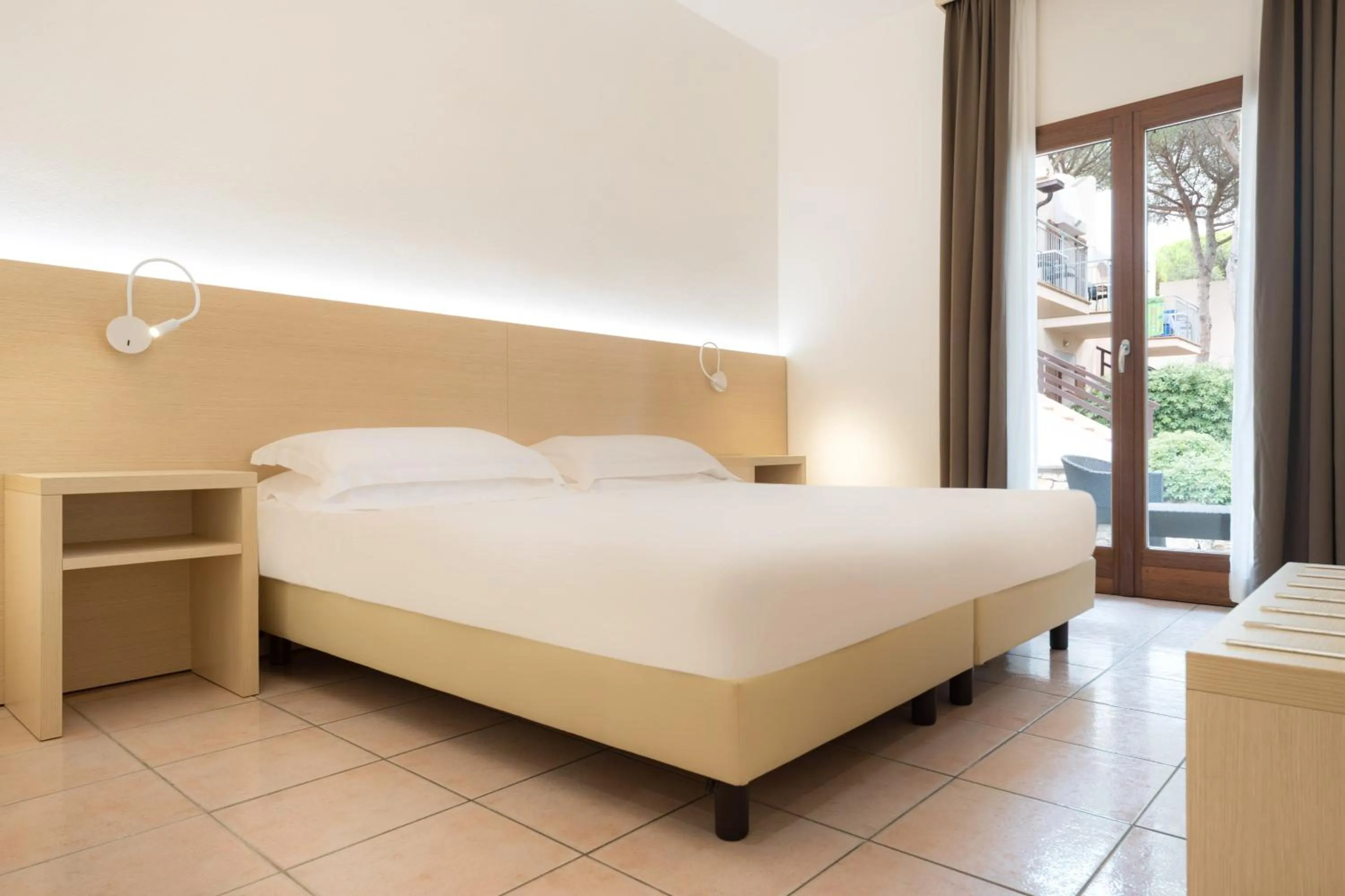 Bedroom, Bed in Hotel Corte Rosada Affiliated by Melia