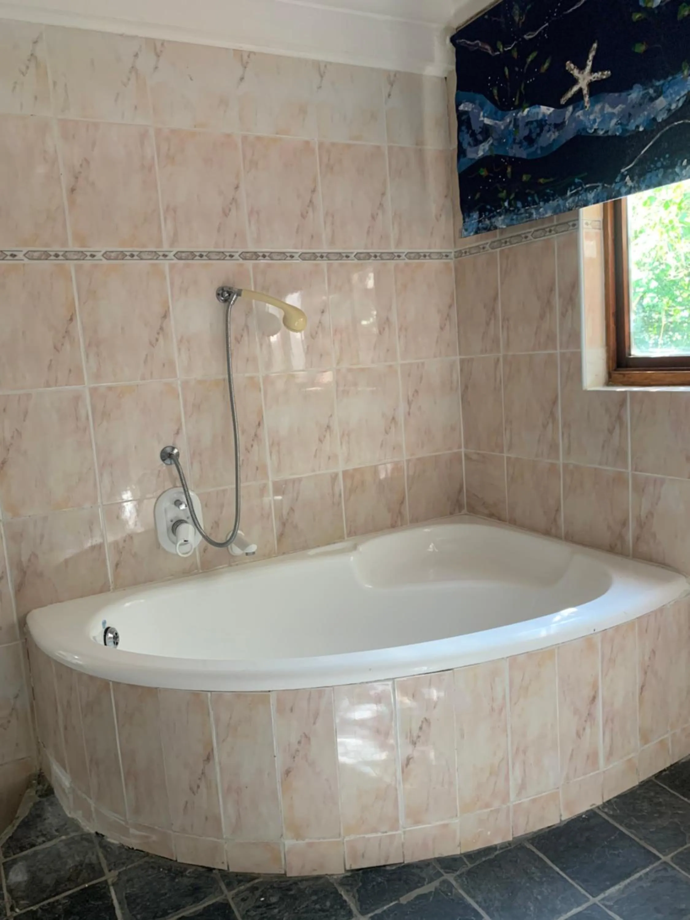 Bathroom in The Little Hideaway Guesthouse