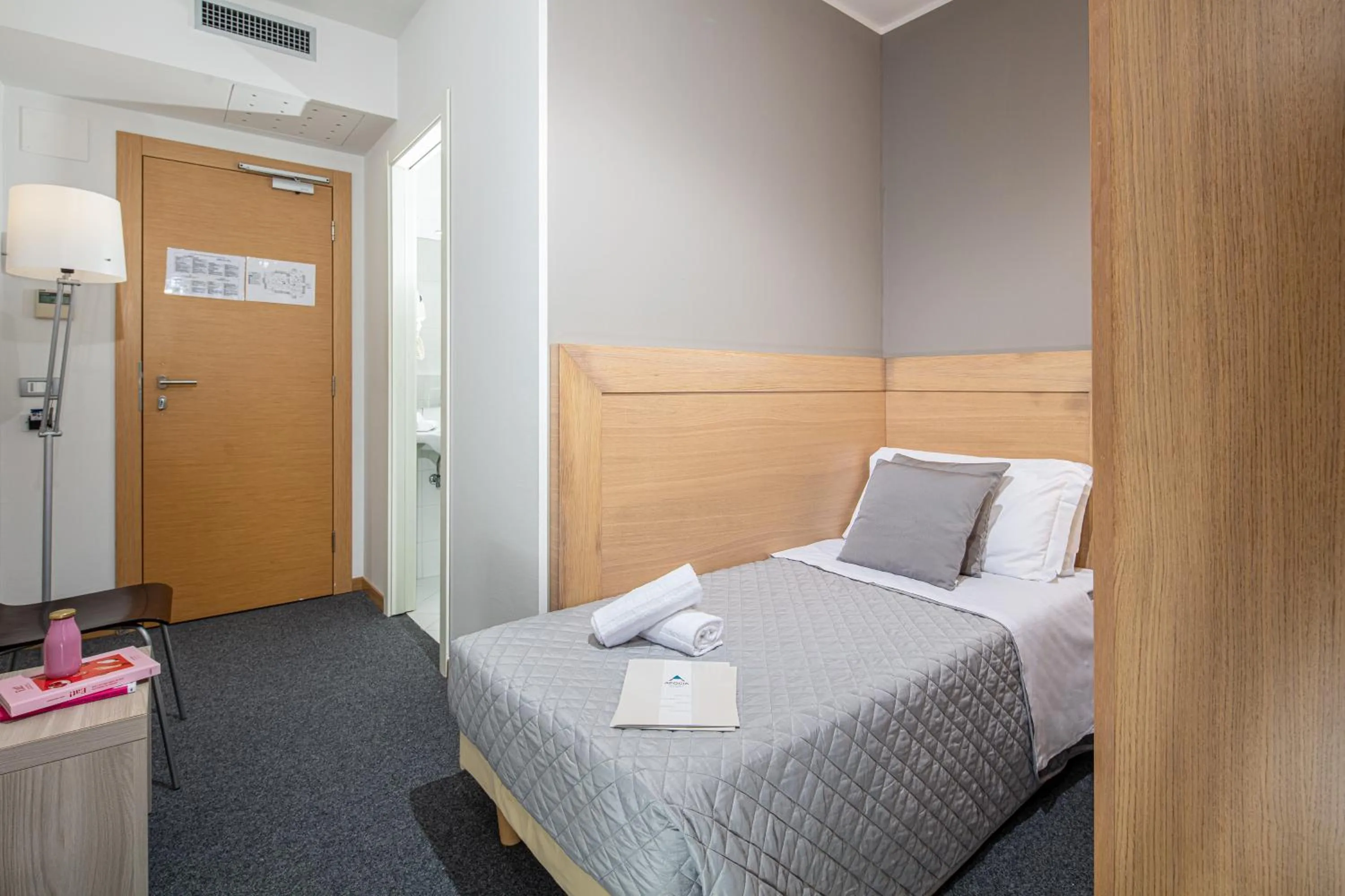 Bed in Hotel Martini