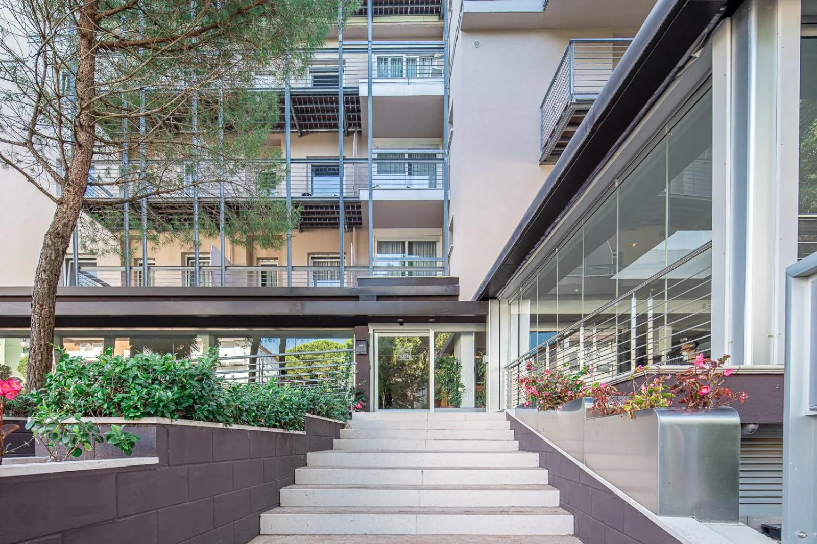 Facade/entrance in Hotel Martini