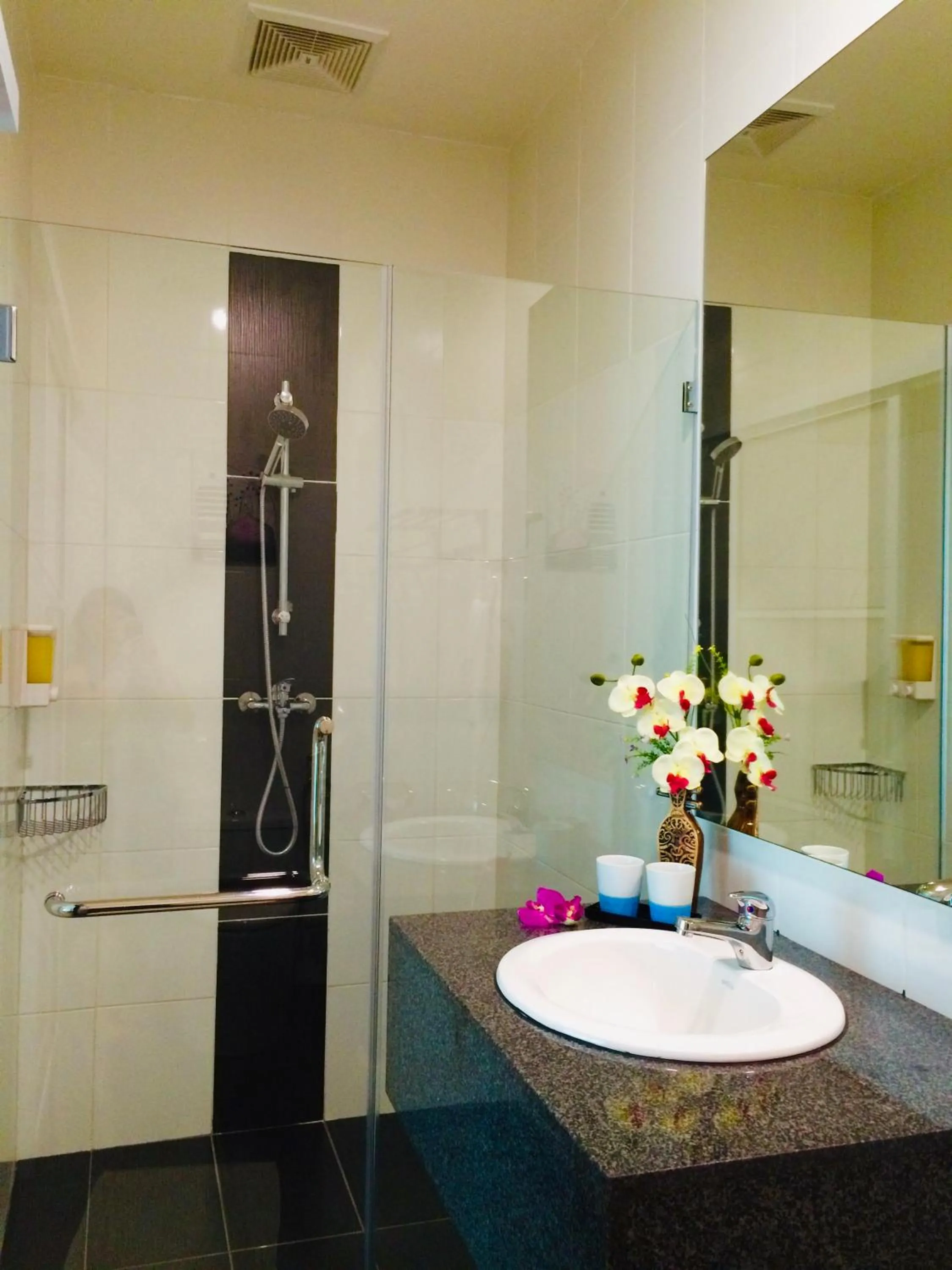 Shower in Imperial Grand Suite Apartment Kuching