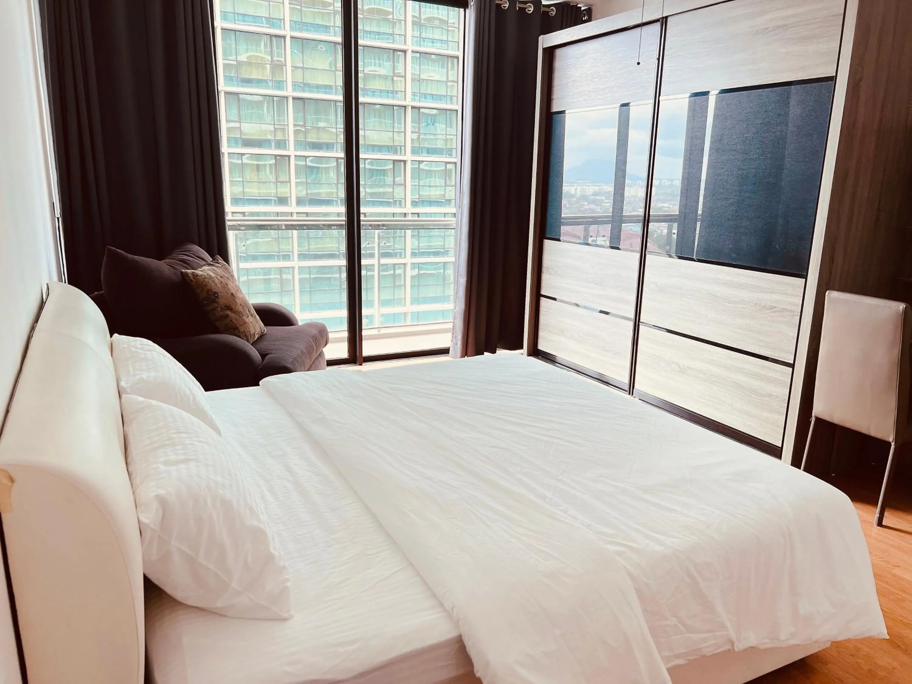 Bed in Imperial Grand Suite Apartment Kuching