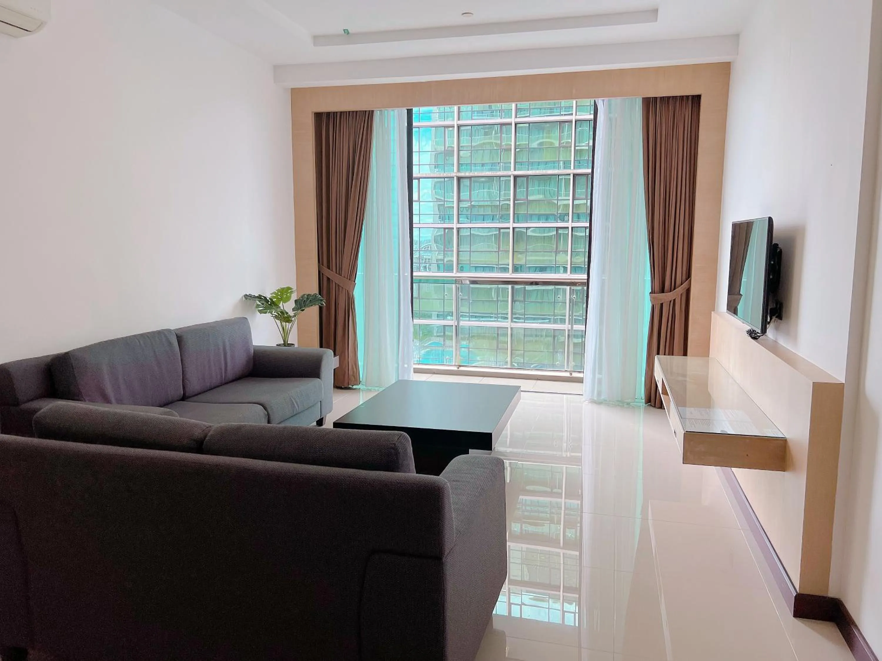 TV and multimedia in Imperial Grand Suite Apartment Kuching