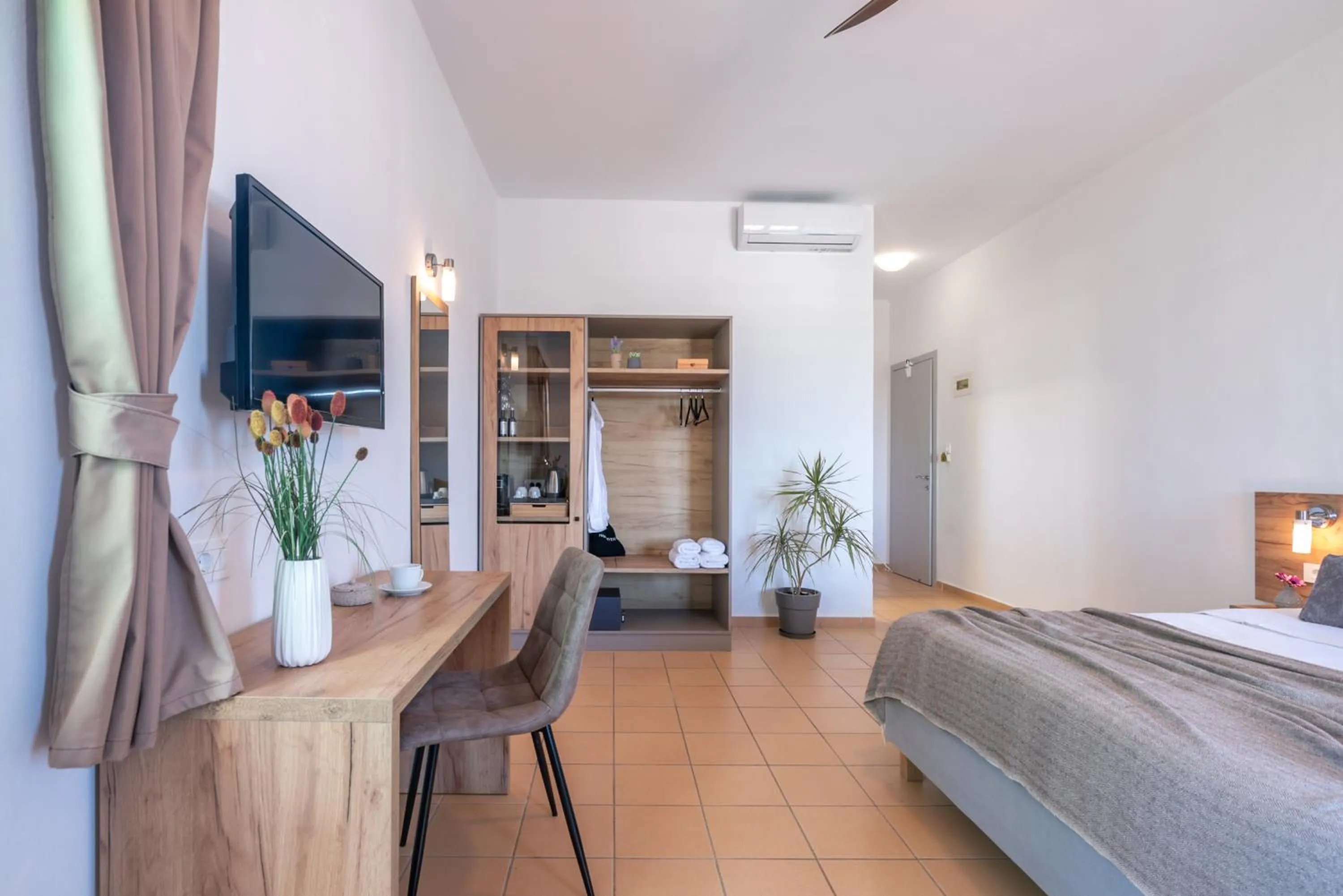 Bed in Kaliviani Traditional Hotel