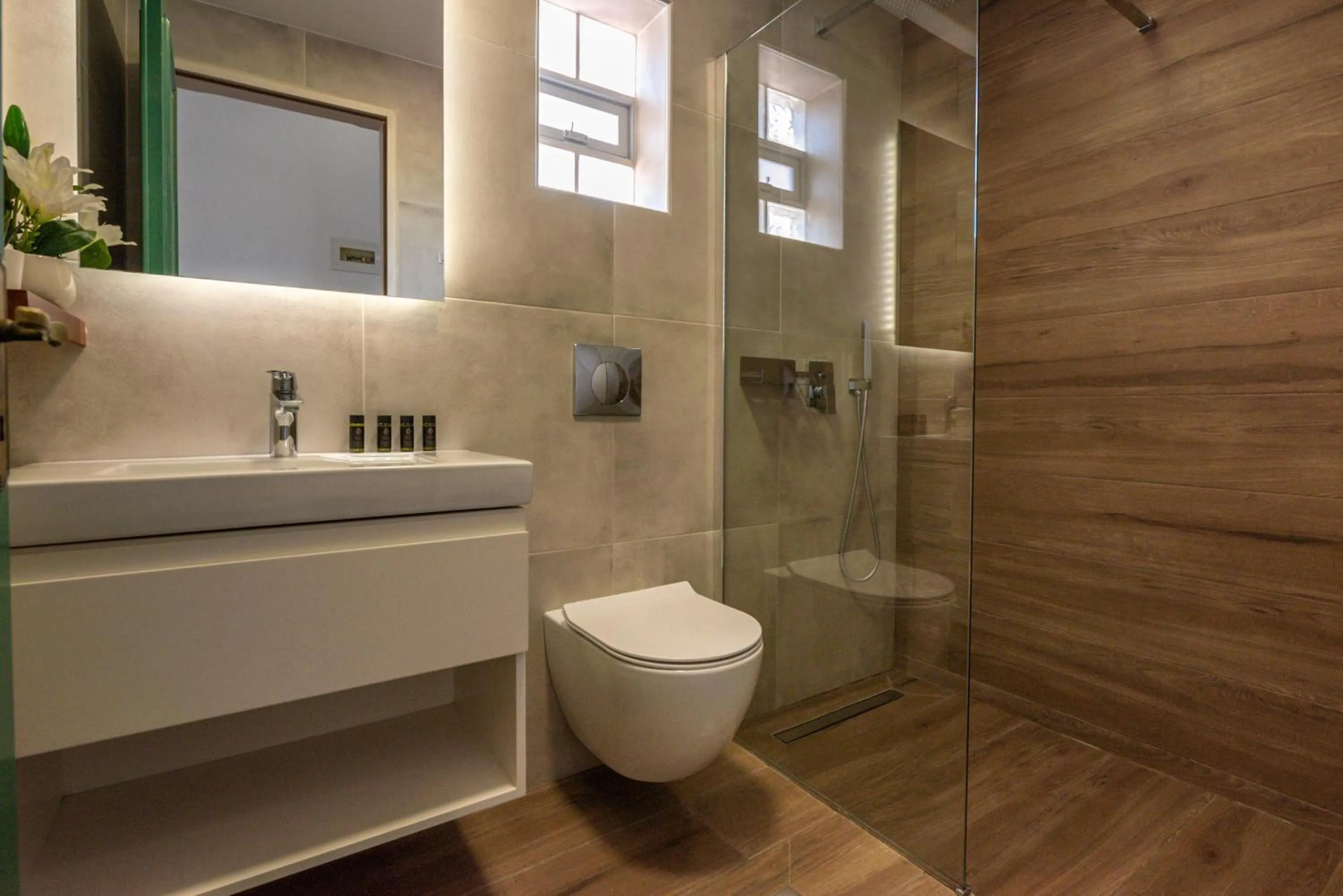 Shower in Kaliviani Traditional Hotel