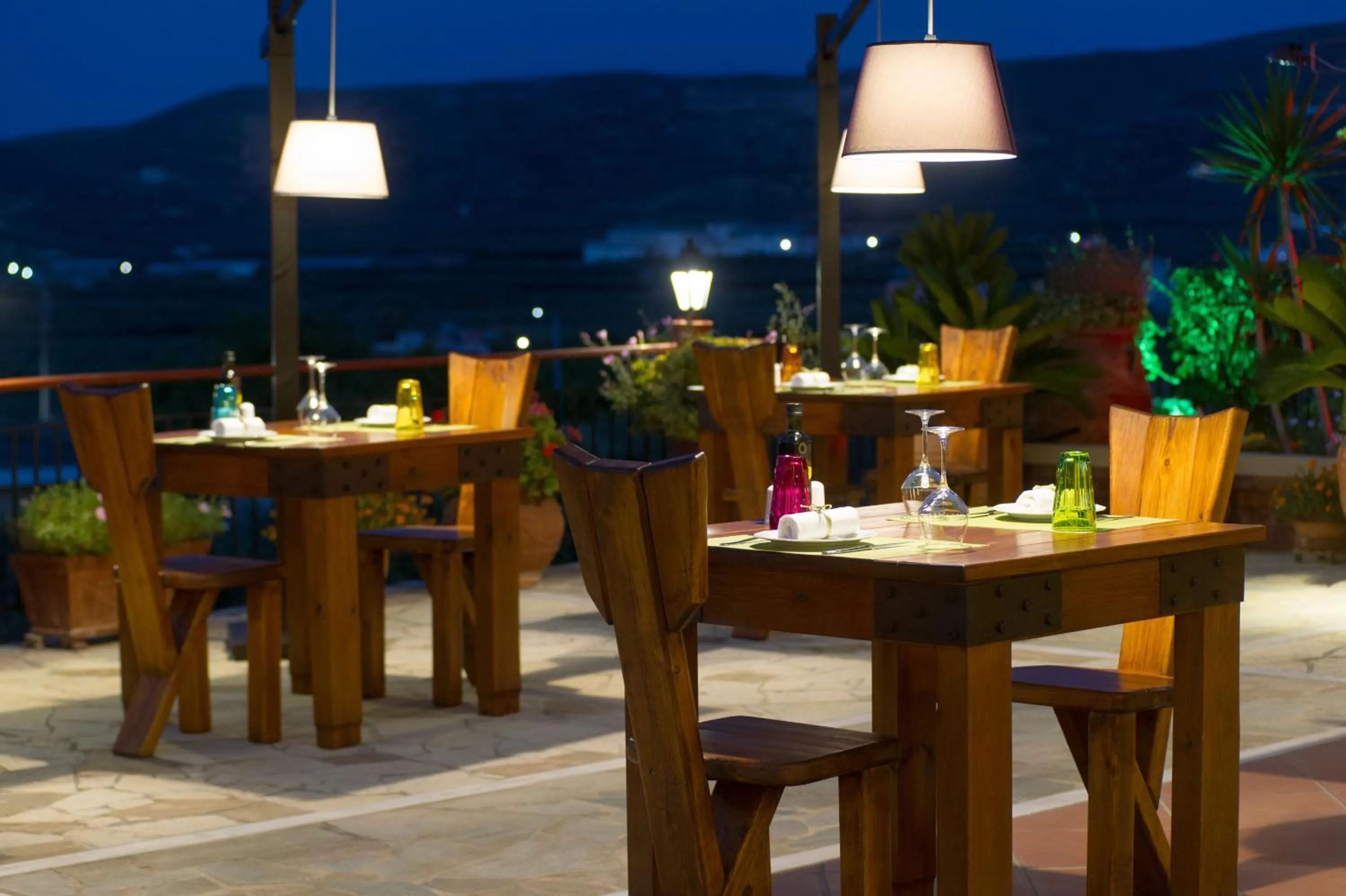 Restaurant/places to eat in Kaliviani Traditional Hotel