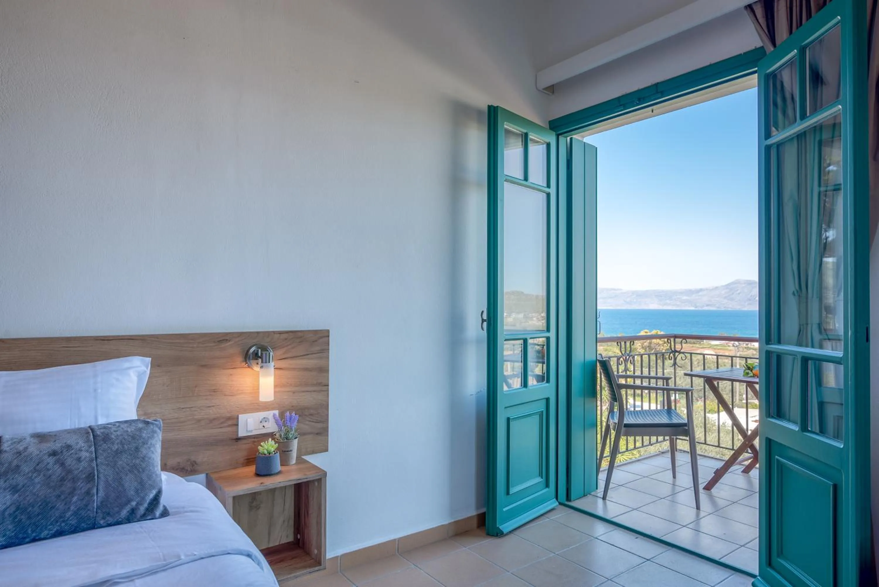 Bed in Kaliviani Traditional Hotel