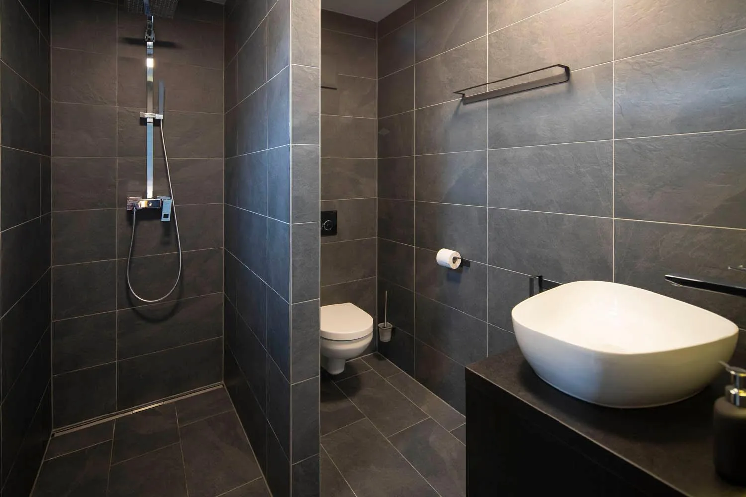 Bathroom in Blackhome Innsbruck City East I contactless check-in