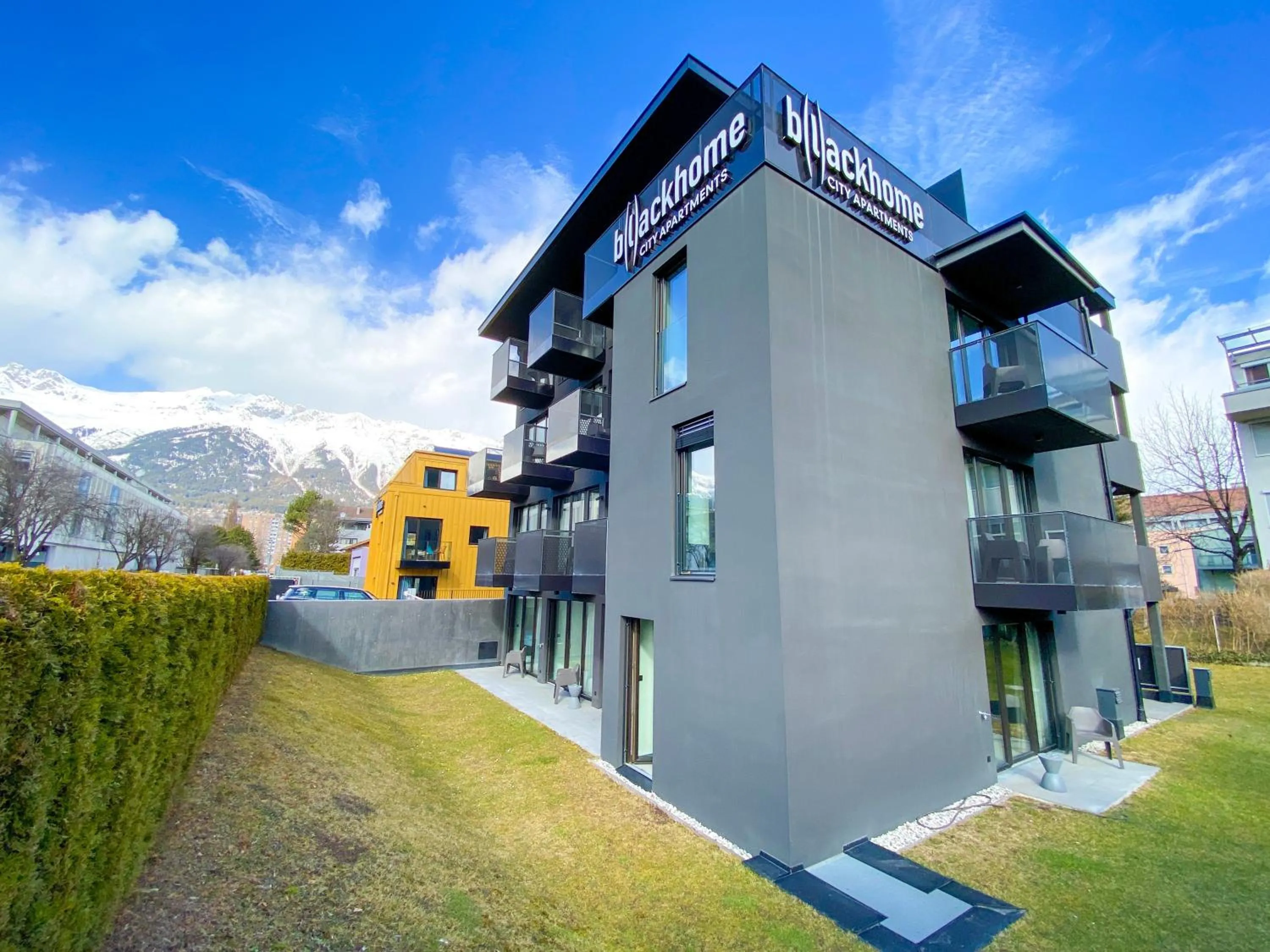 Property building in Blackhome Innsbruck City East I contactless check-in