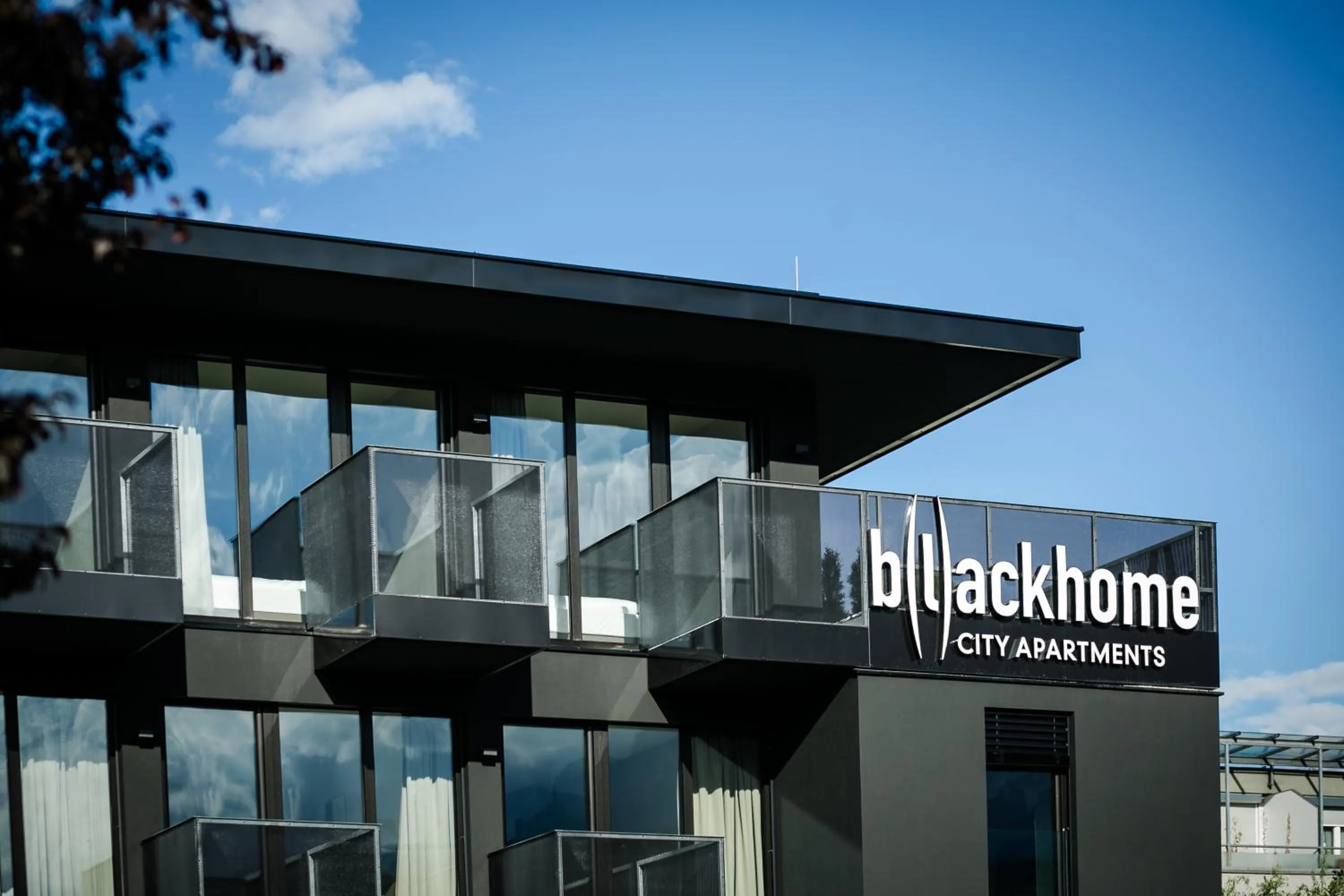 Property building in Blackhome Innsbruck City East I contactless check-in