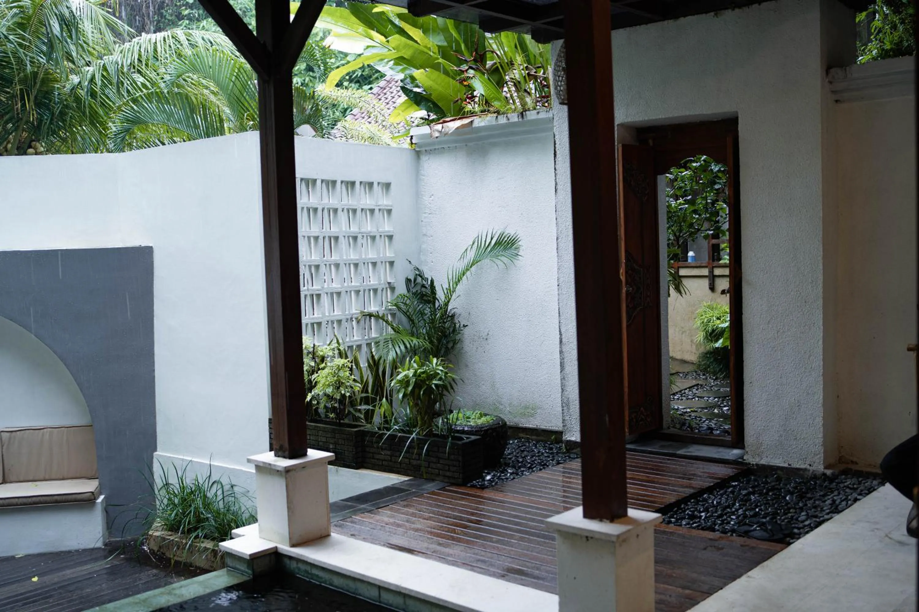 Garden in Jungle Haven Resort Central Ubud