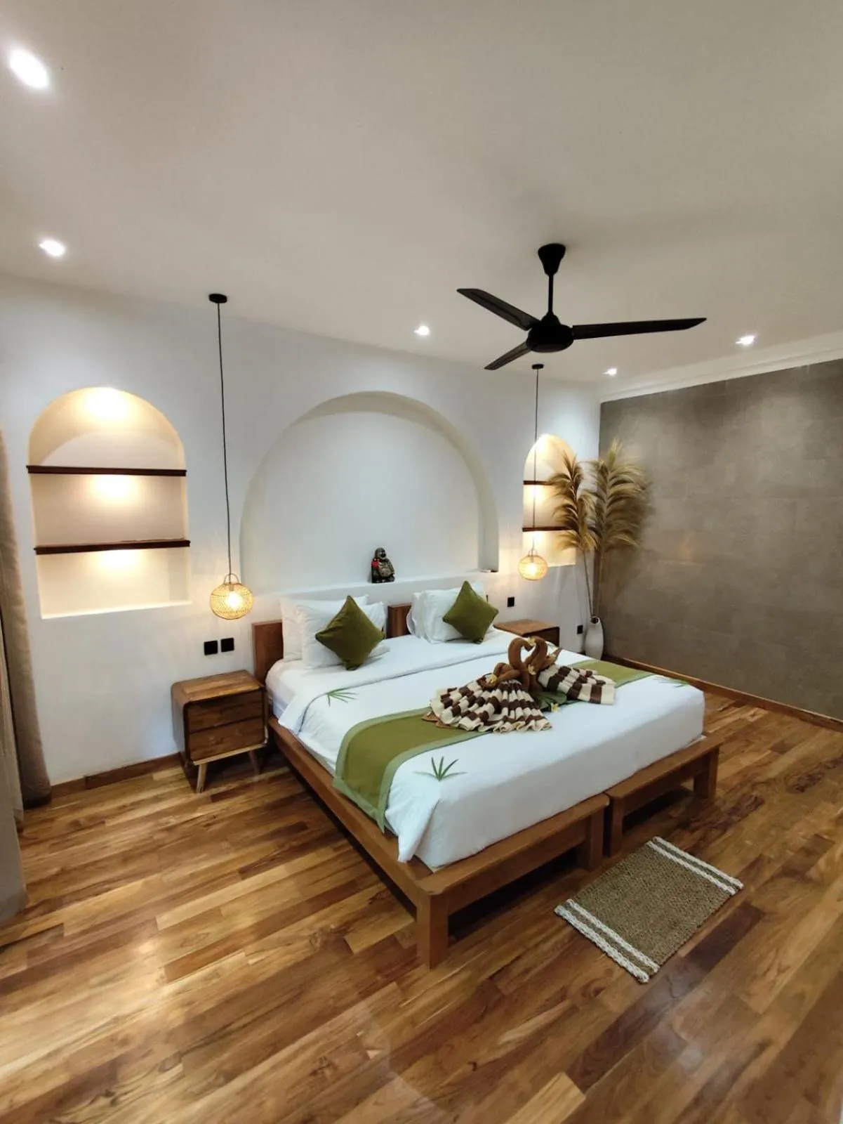 Bed in Jungle Haven Resort Central Ubud