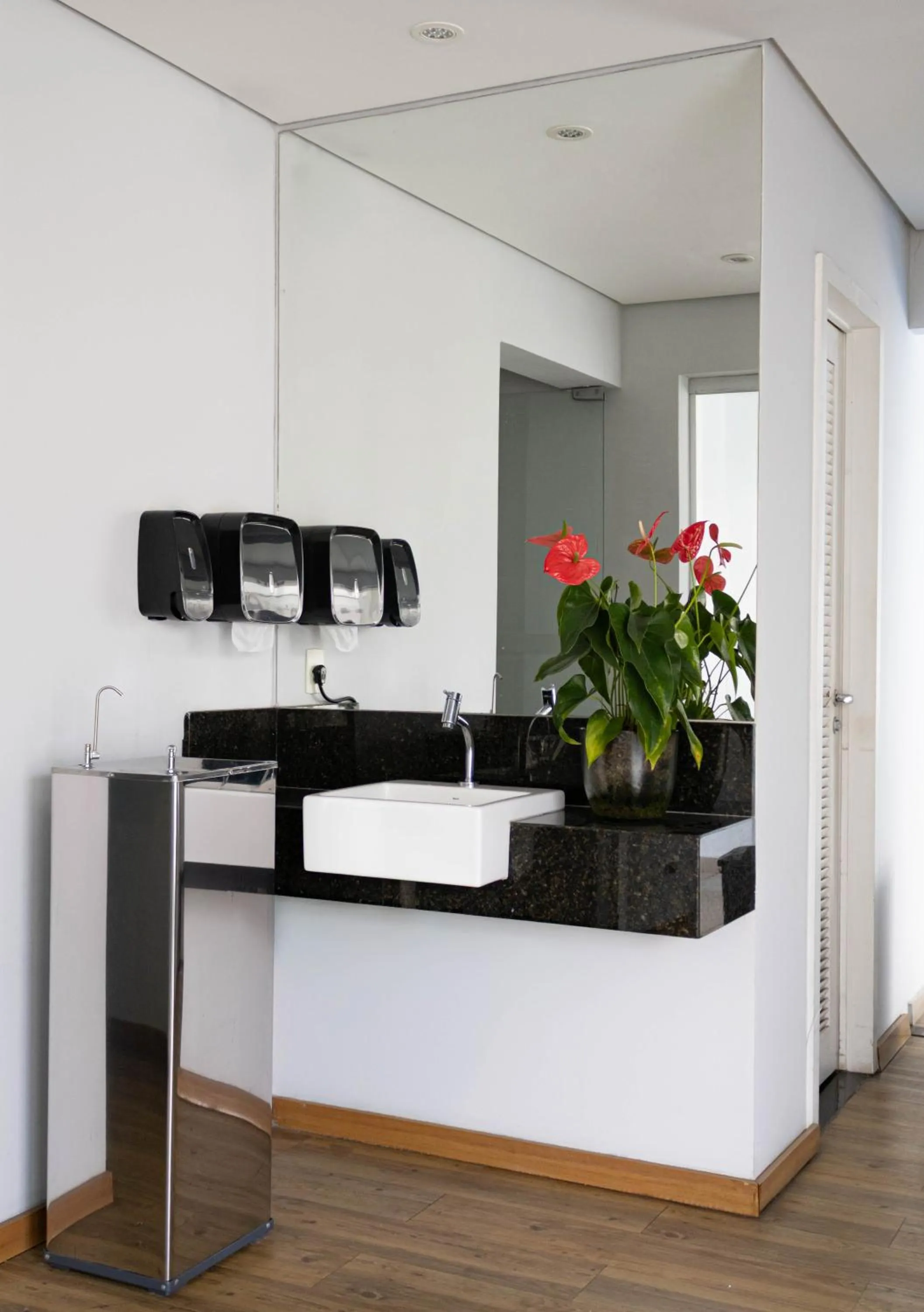 Property building in Matiz Manhattan