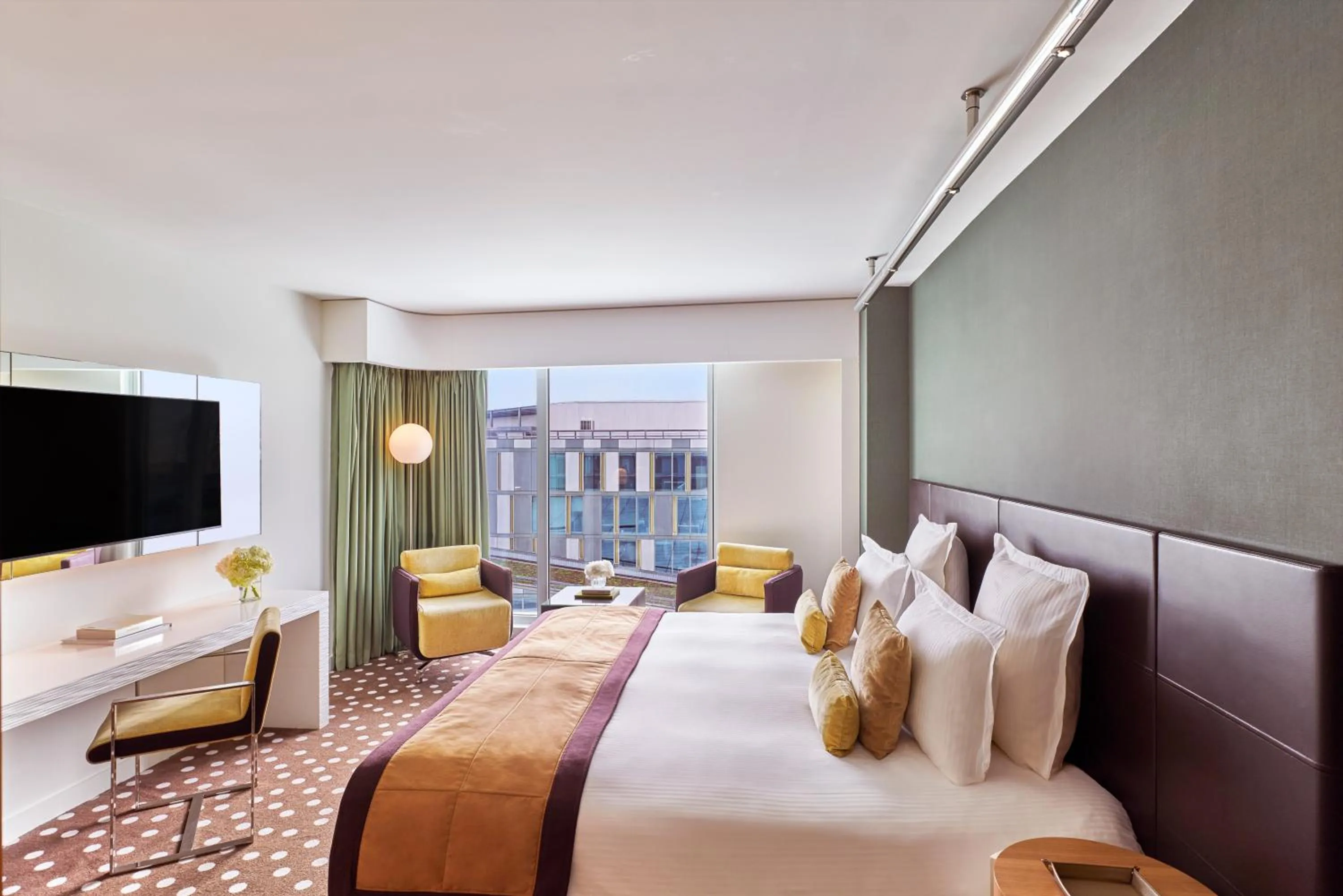 Bedroom, Bed in Hôtel Barrière Lille