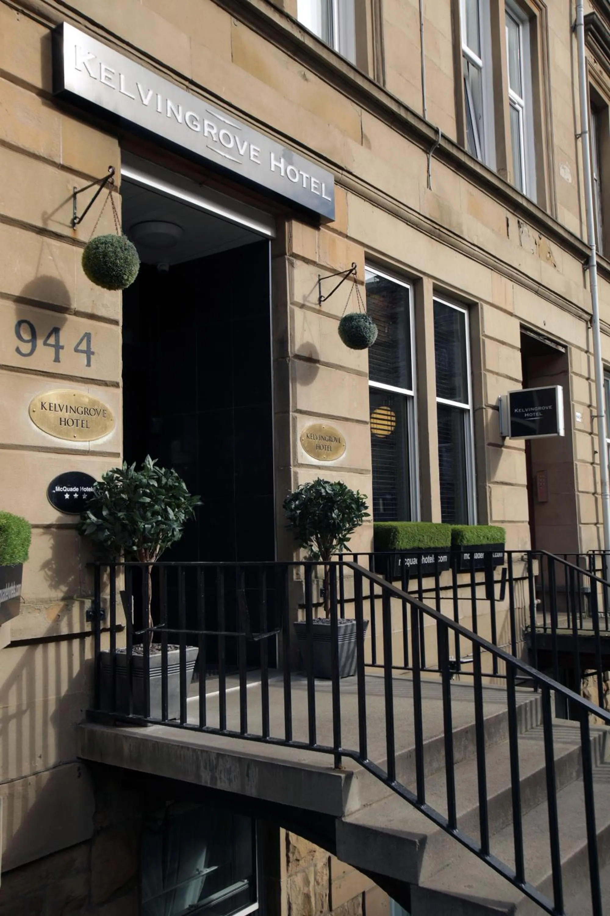 Property building in Kelvingrove Hotel - Sauchiehall St