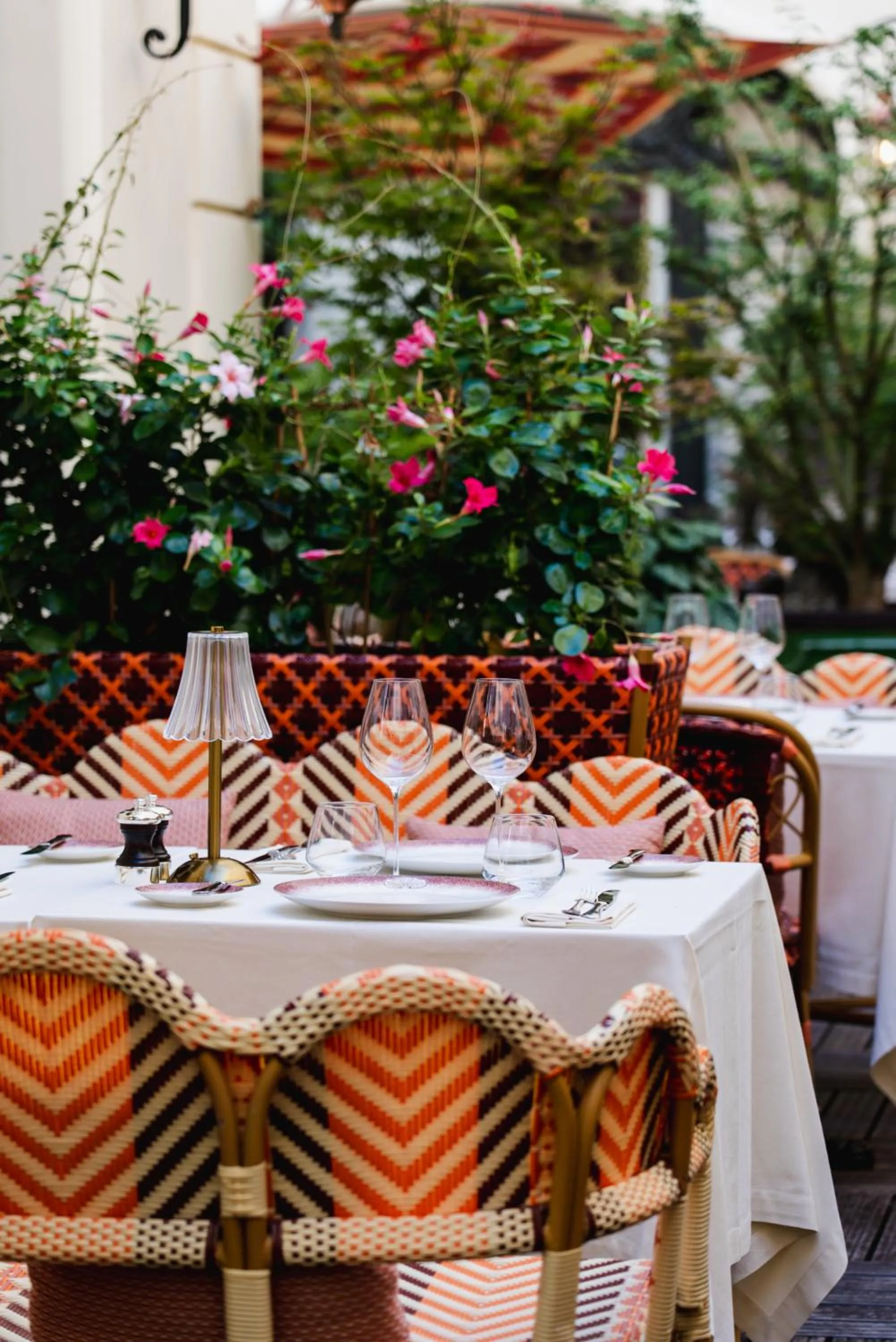 Patio in Hôtel Regina Louvre