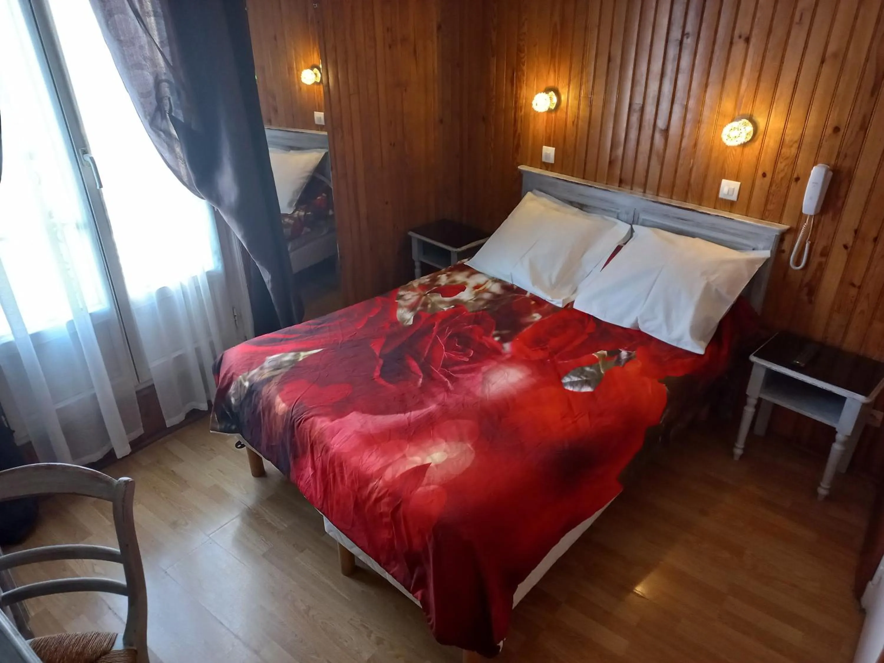 Photo of the whole room, Bed in Hôtel Paris Nord